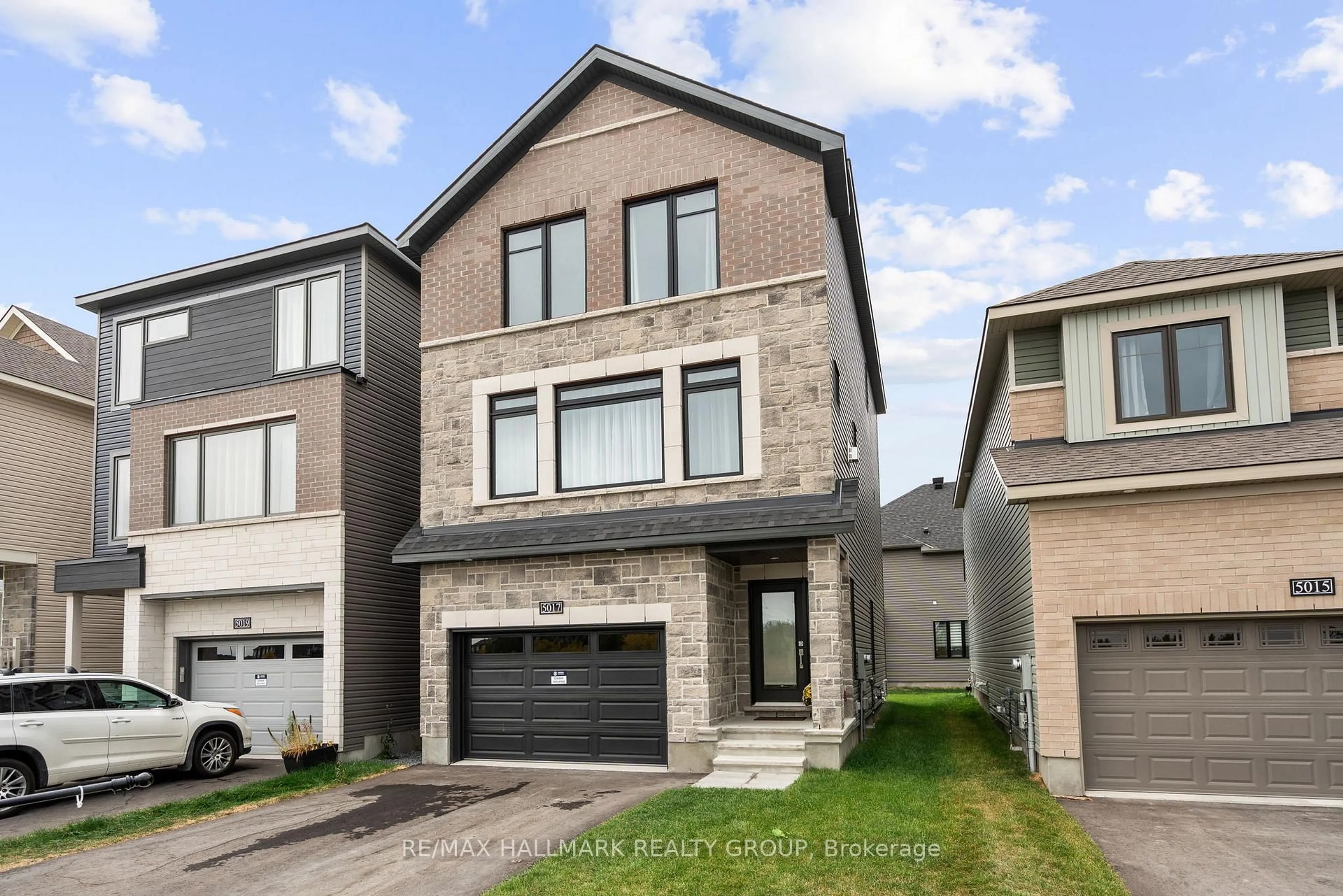 Home with brick exterior material, street for 5017 Abbott St, Ottawa Ontario K2V 0M6