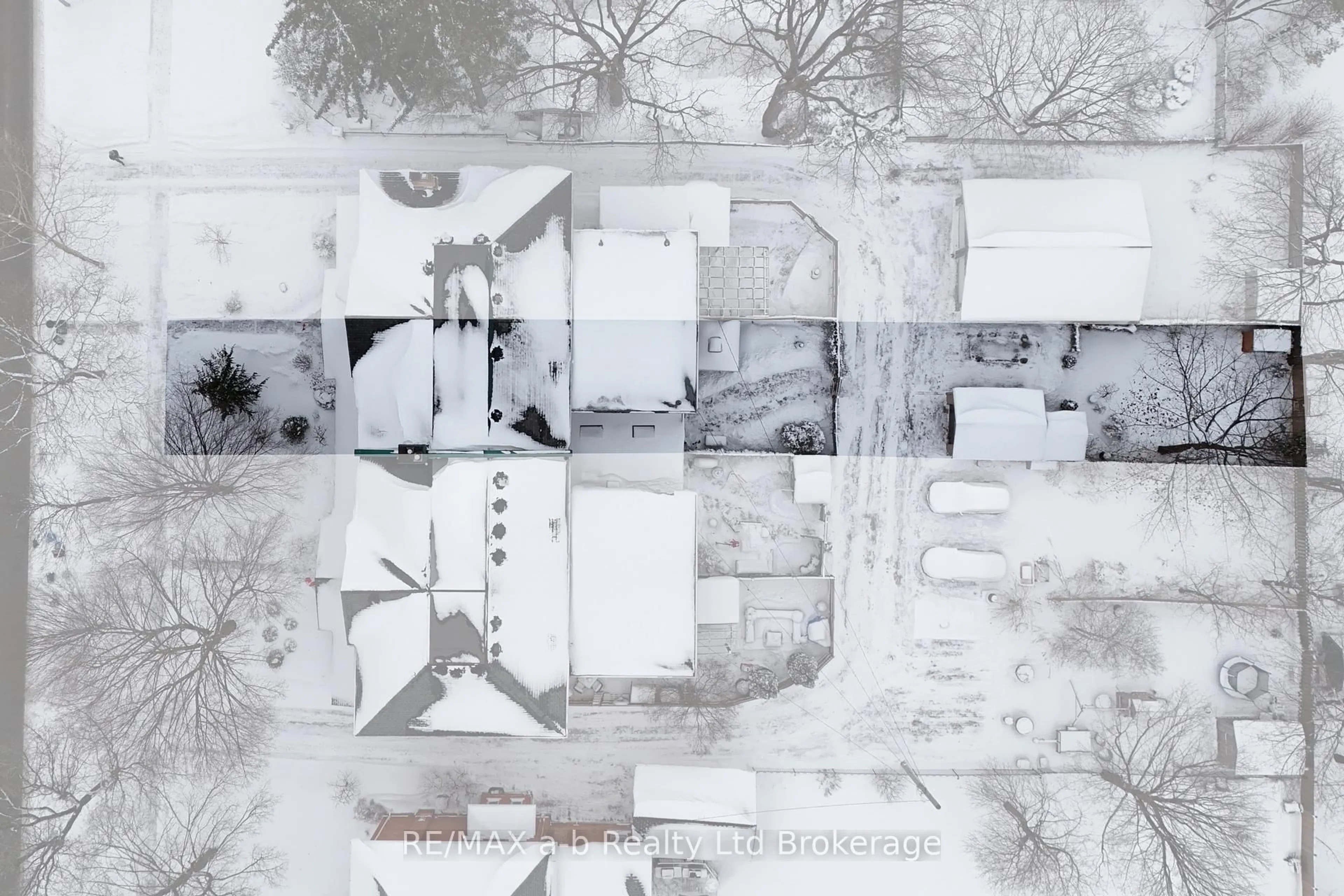 Unknown for 63 Vansittart Ave, Woodstock Ontario N4S 6E3