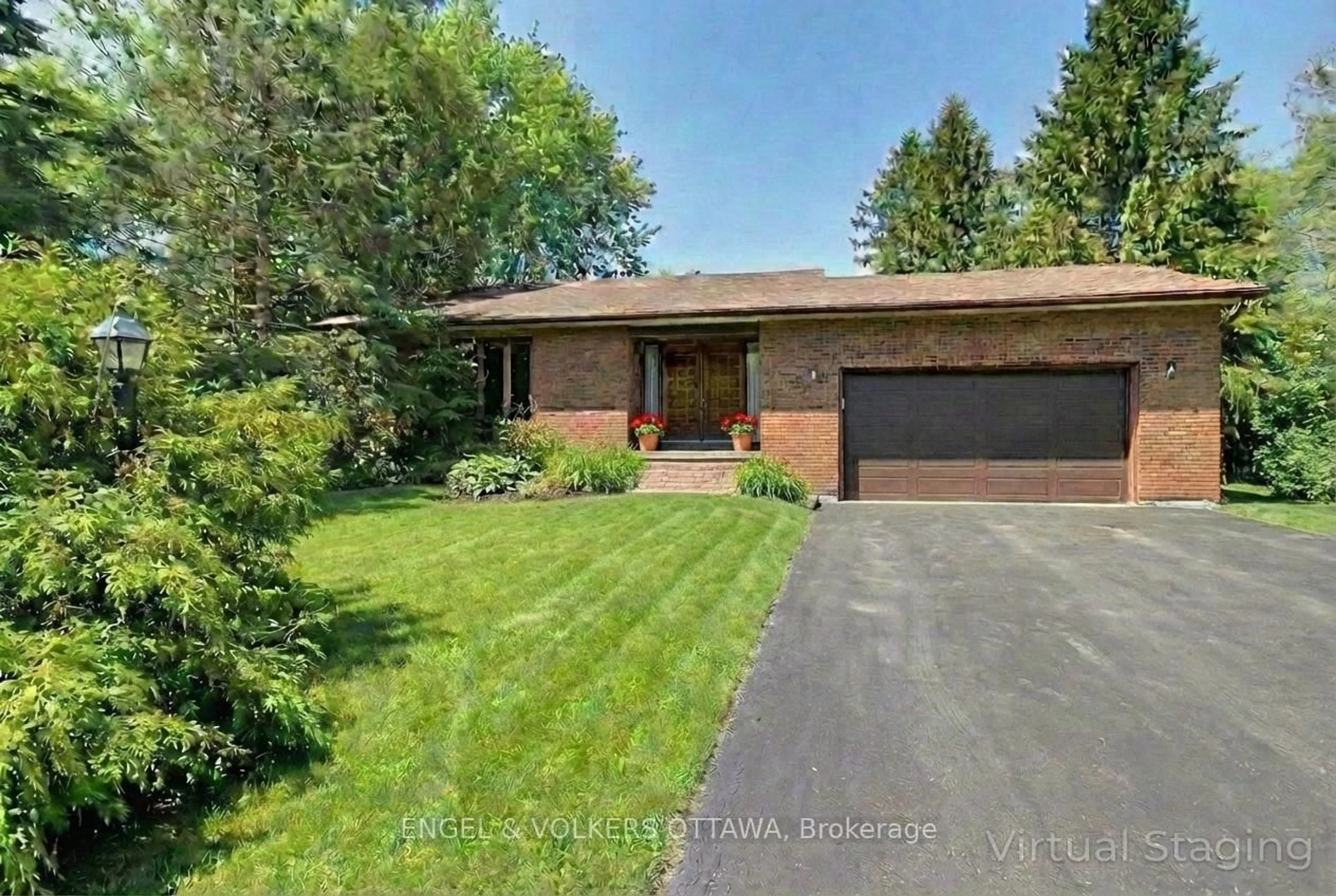 Home with brick exterior material, street for 5361 Hilltop Dr, Manotick Ontario K4M 1G4