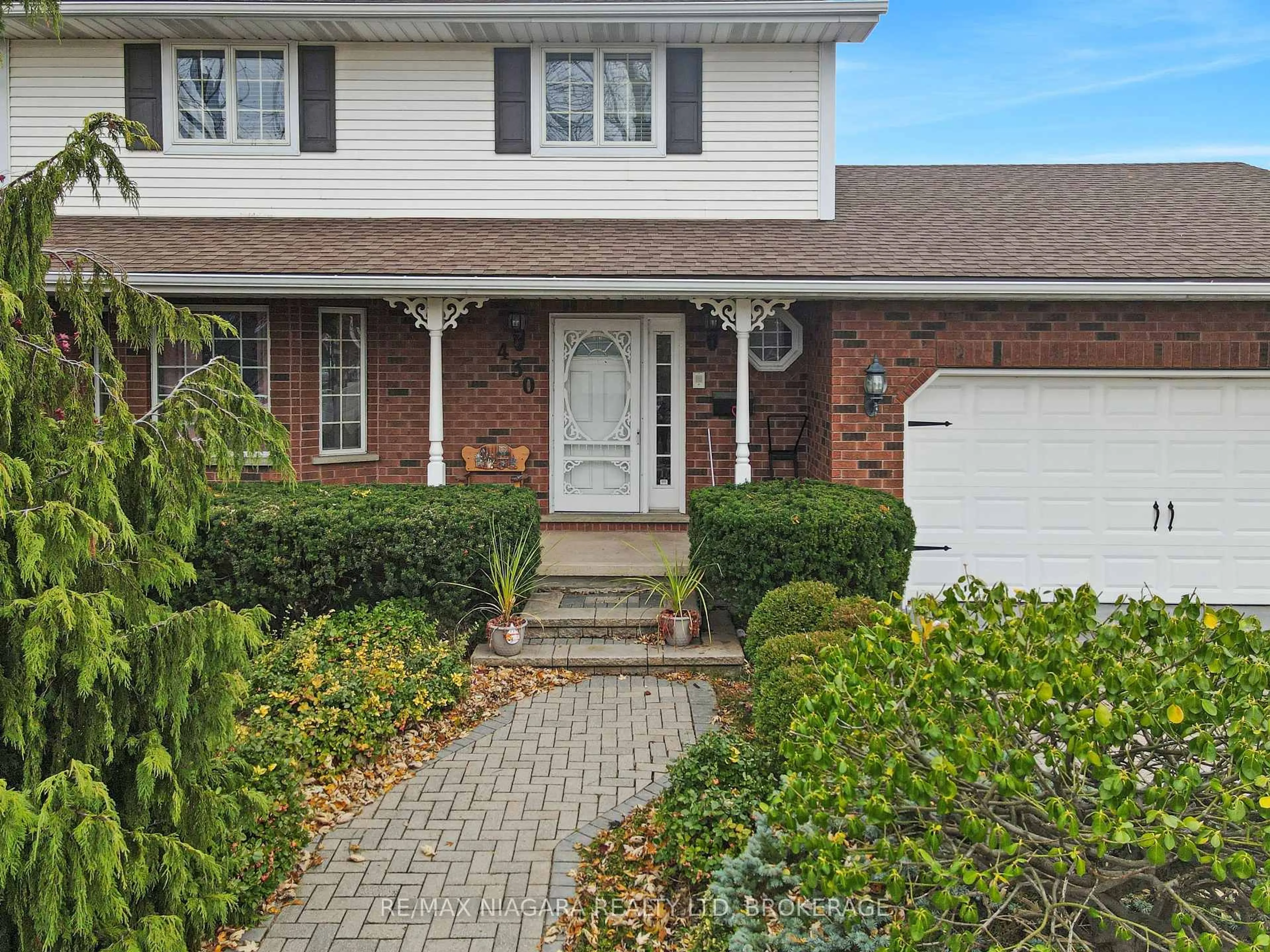 Home with brick exterior material, street for 430 Gorham Rd, Fort Erie Ontario L0S 1N0