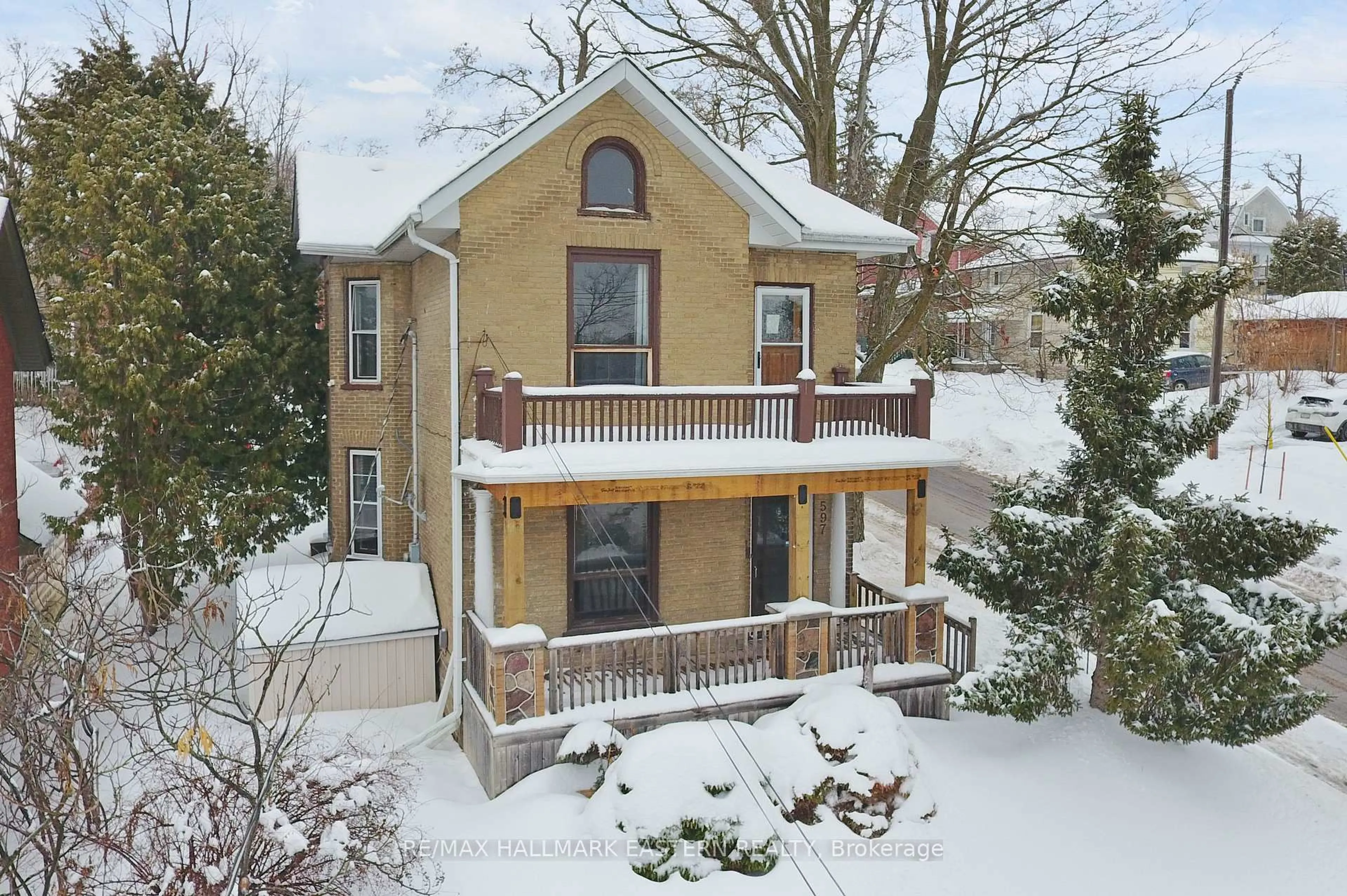 Home with brick exterior material, street for 597 Bethune St, Peterborough Ontario K9H 3Z7