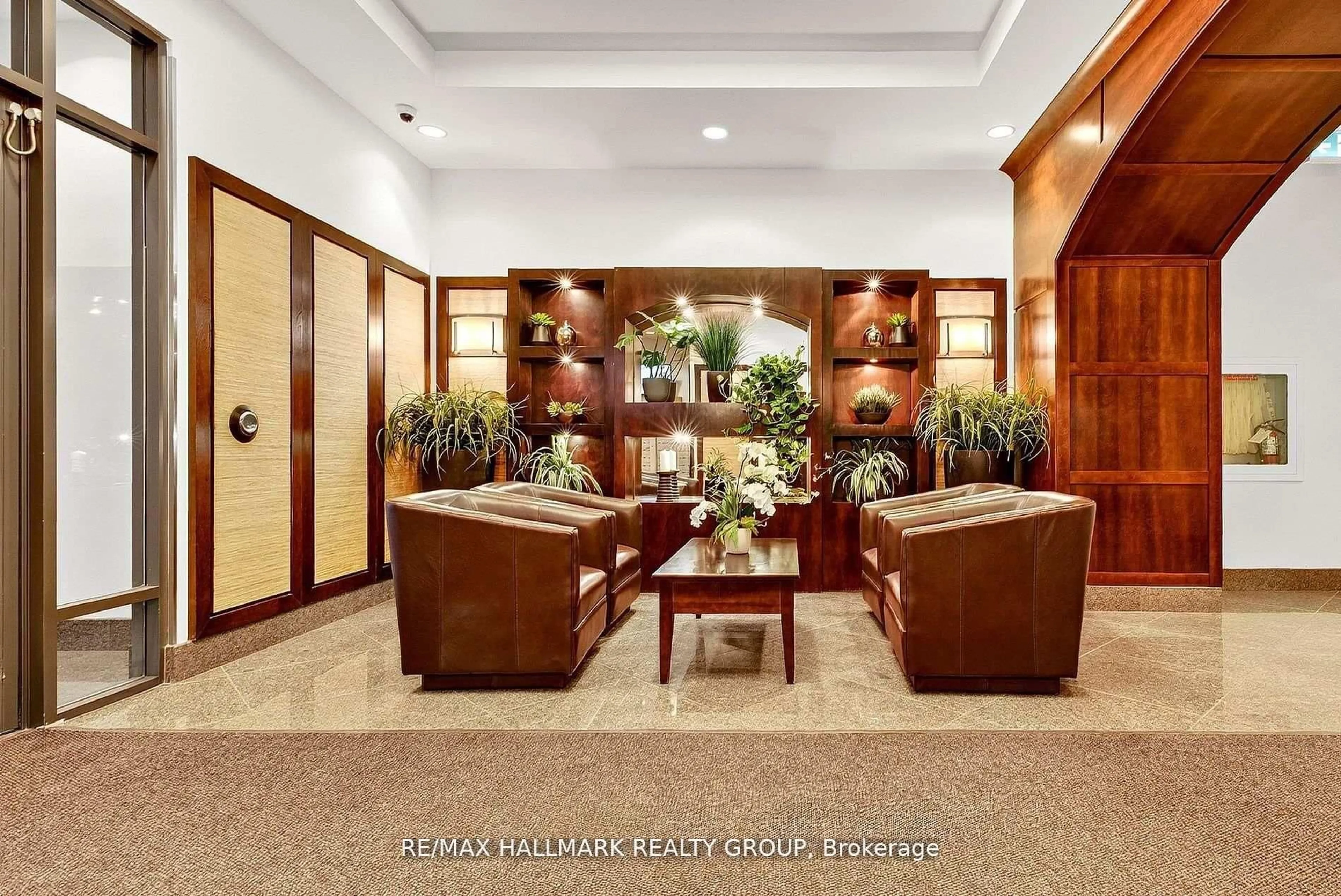 Lobby for 200 Besserer St #1206, Ottawa Ontario K1N 0A7