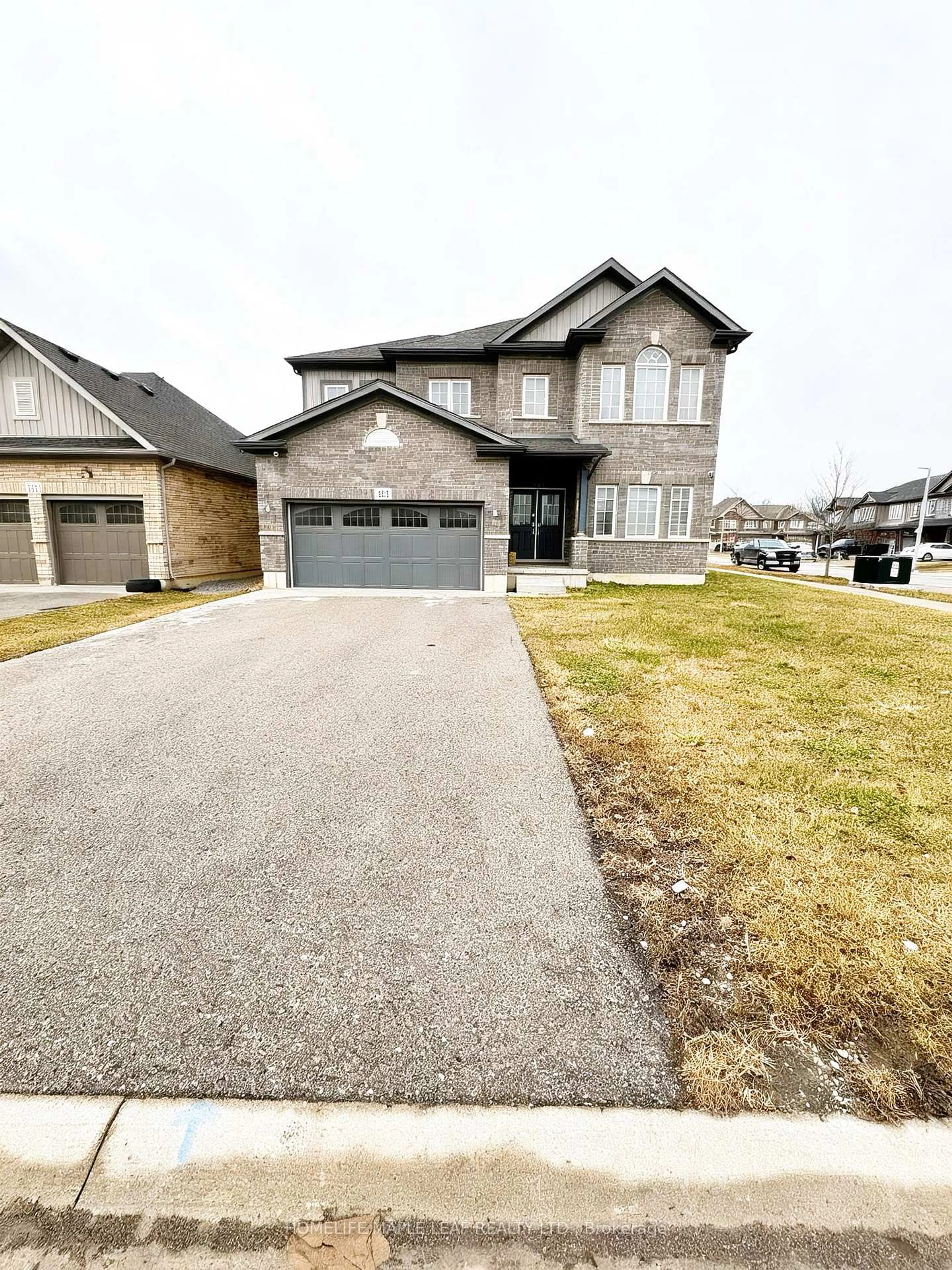 Home with brick exterior material, street for 141 Crow St, Welland Ontario L3B 5N8