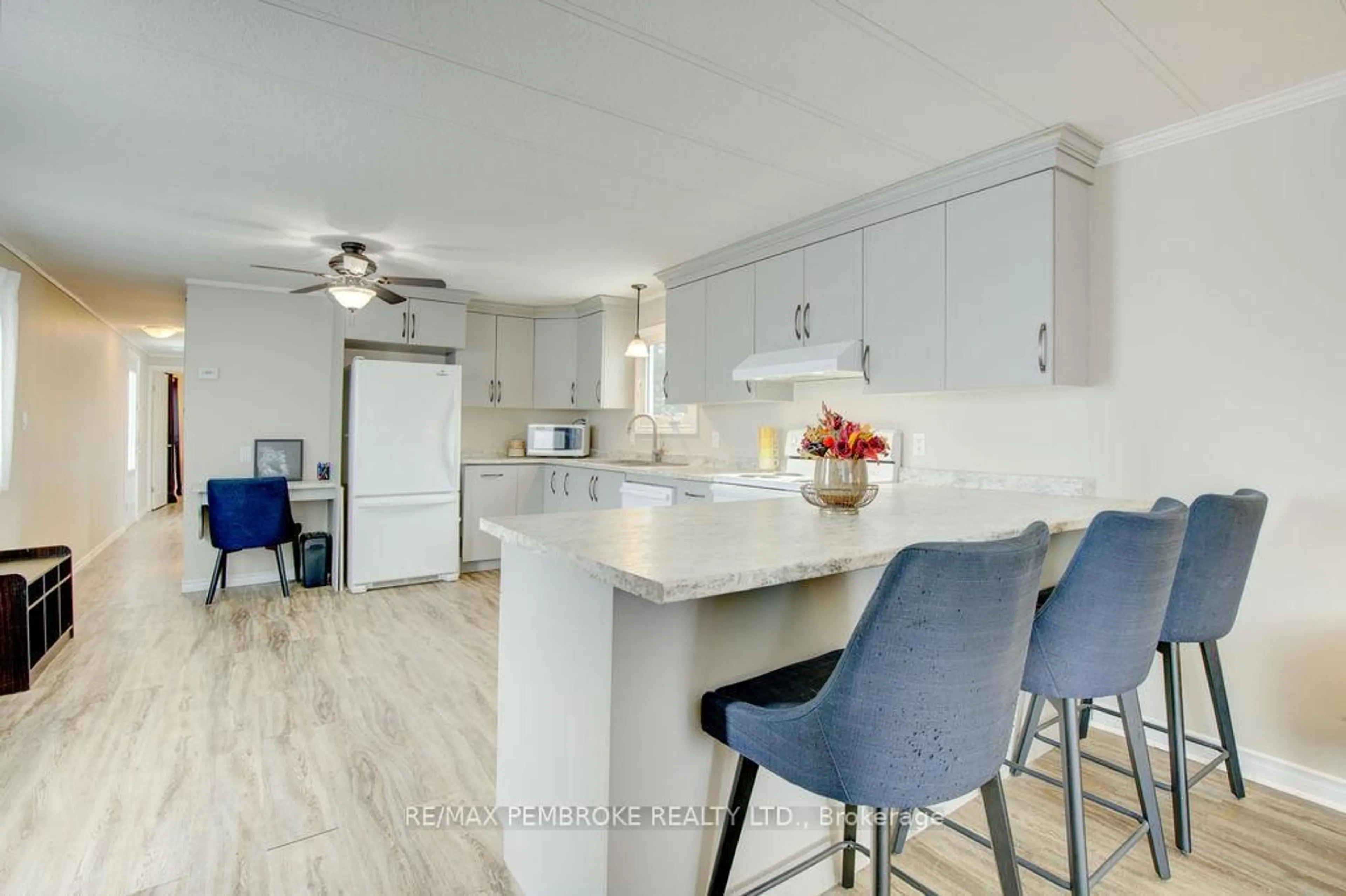 Open concept kitchen, ceramic/tile floor for 66 Pinehurst Estates, Petawawa Ontario K8H 2H2