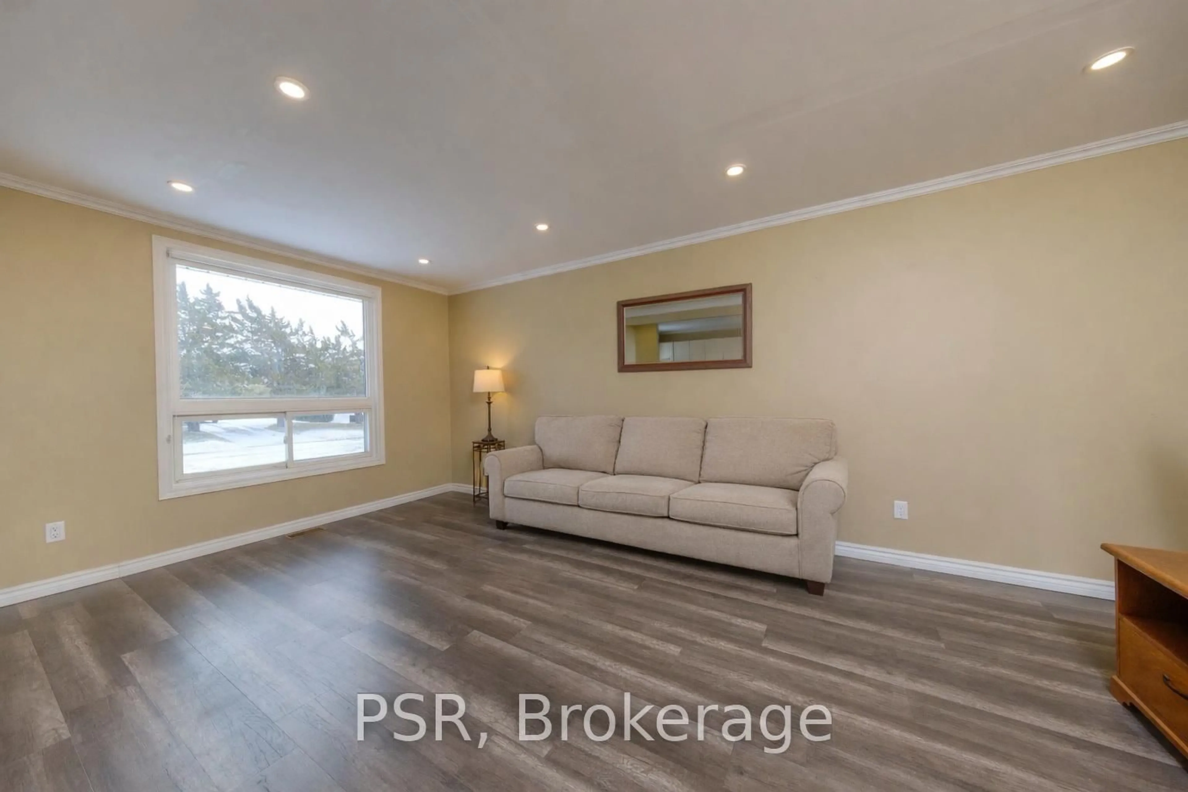 A pic of a room for 708 Johnston Cres, Kincardine Ontario N2Z 1S4