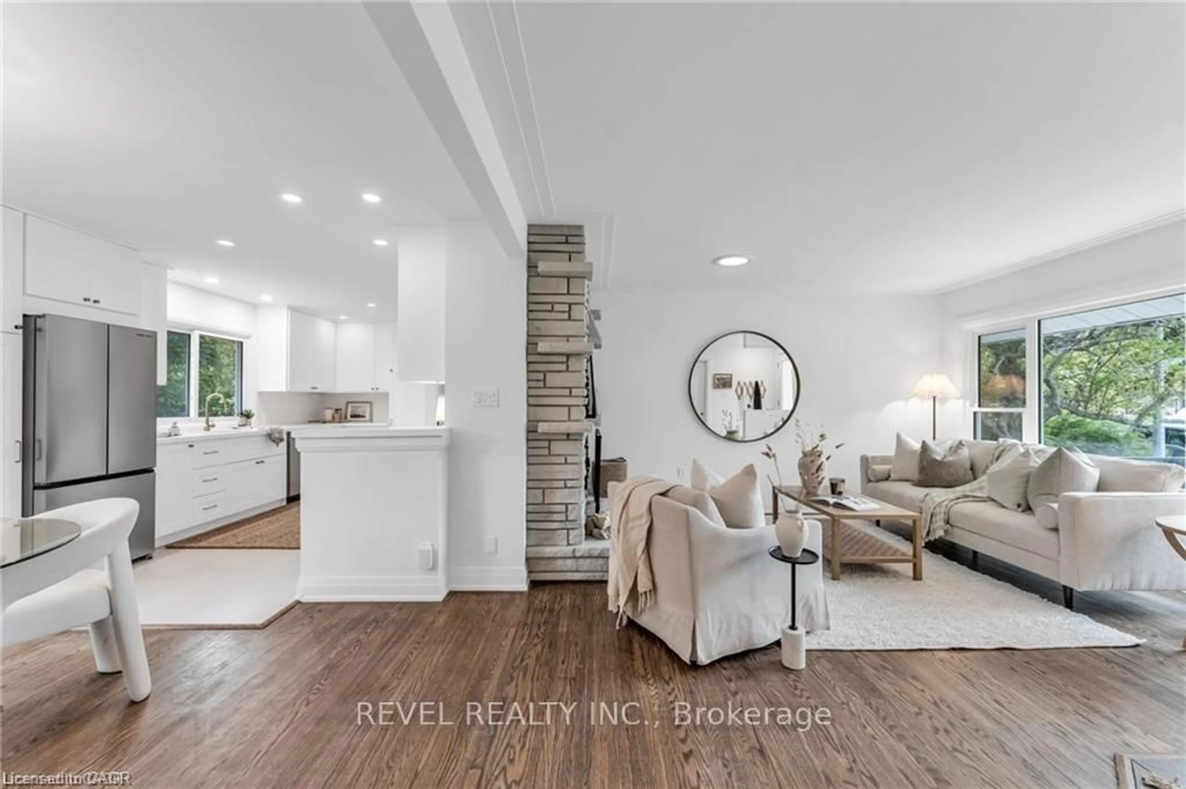 Open concept kitchen, unknown for 95 Seneca Dr, Hamilton Ontario L9G 3B7