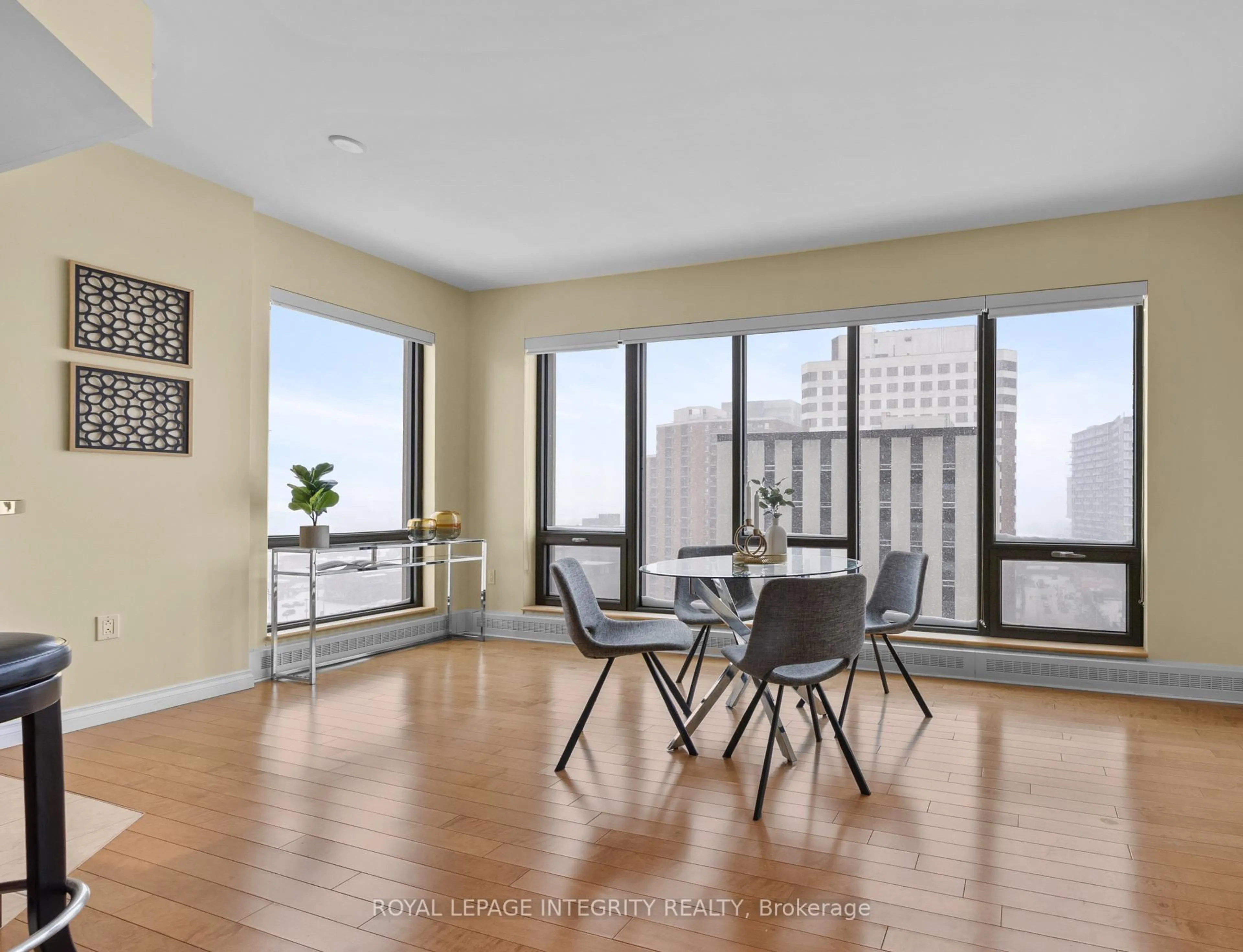 A pic of a room for 90 George St #1207, Ottawa Ontario K1N 0A8