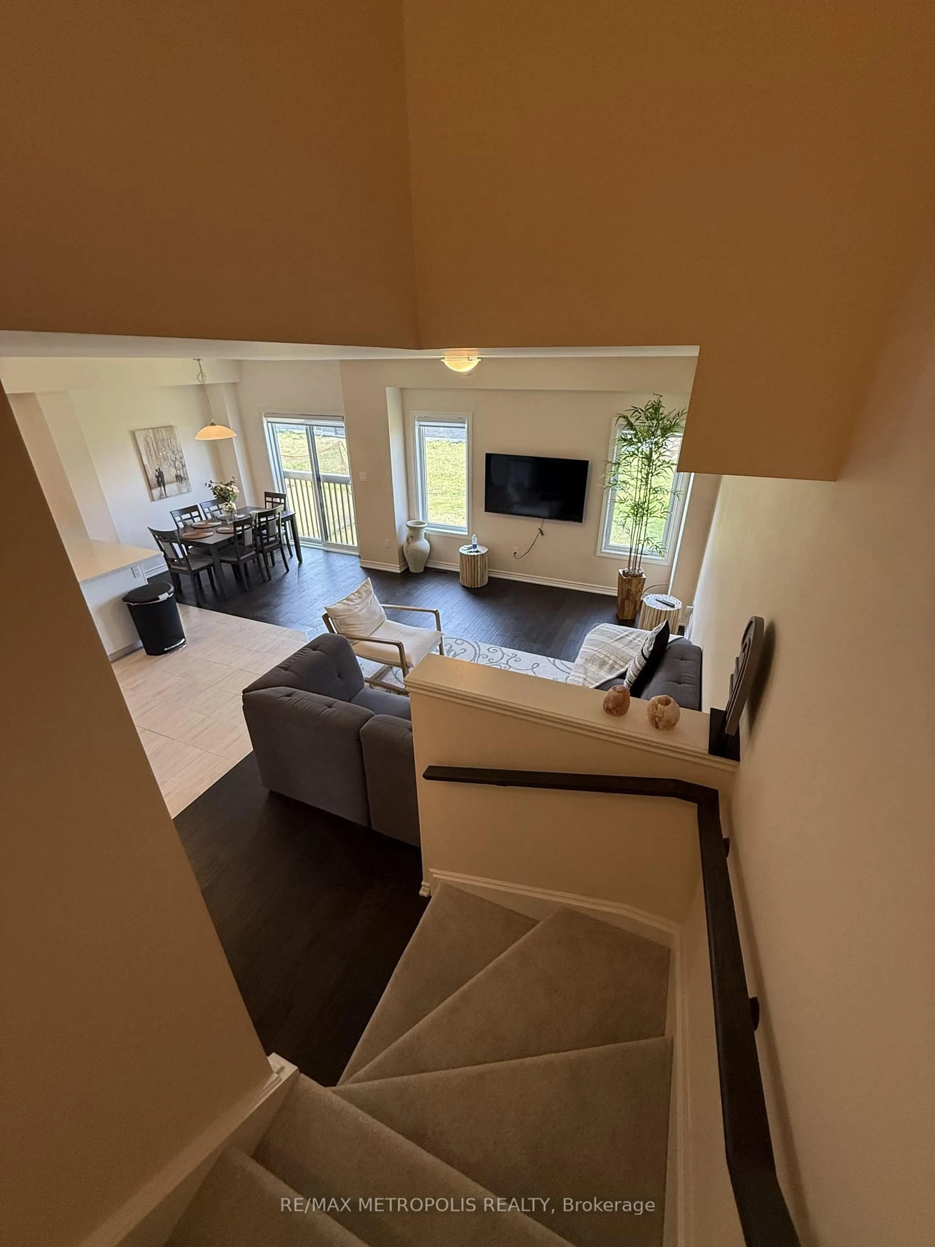 Unknown for 151 Rosie #81, Blue Mountains Ontario N0H 1J0