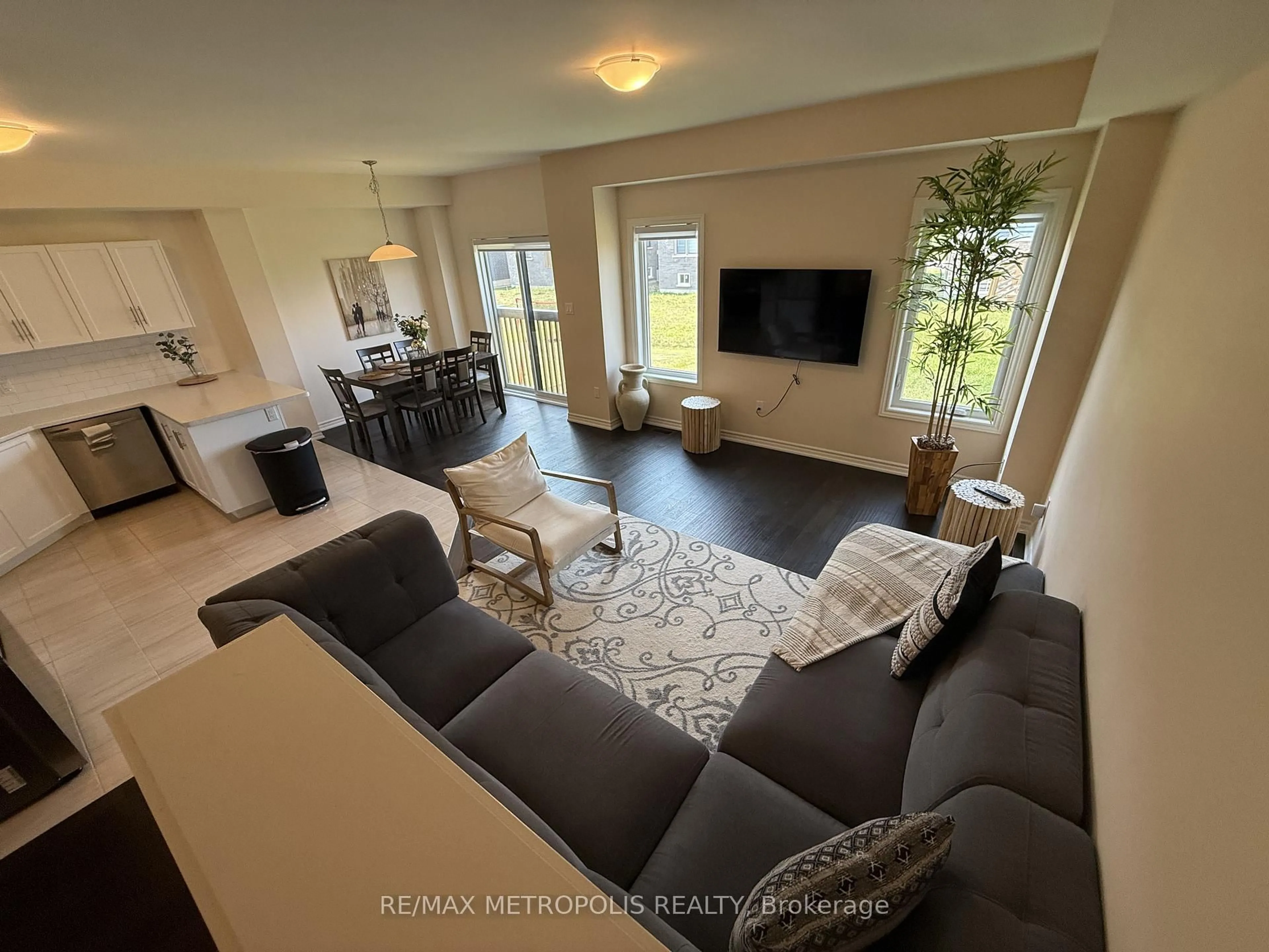 Living room with furniture, unknown for 151 Rosie #81, Blue Mountains Ontario N0H 1J0