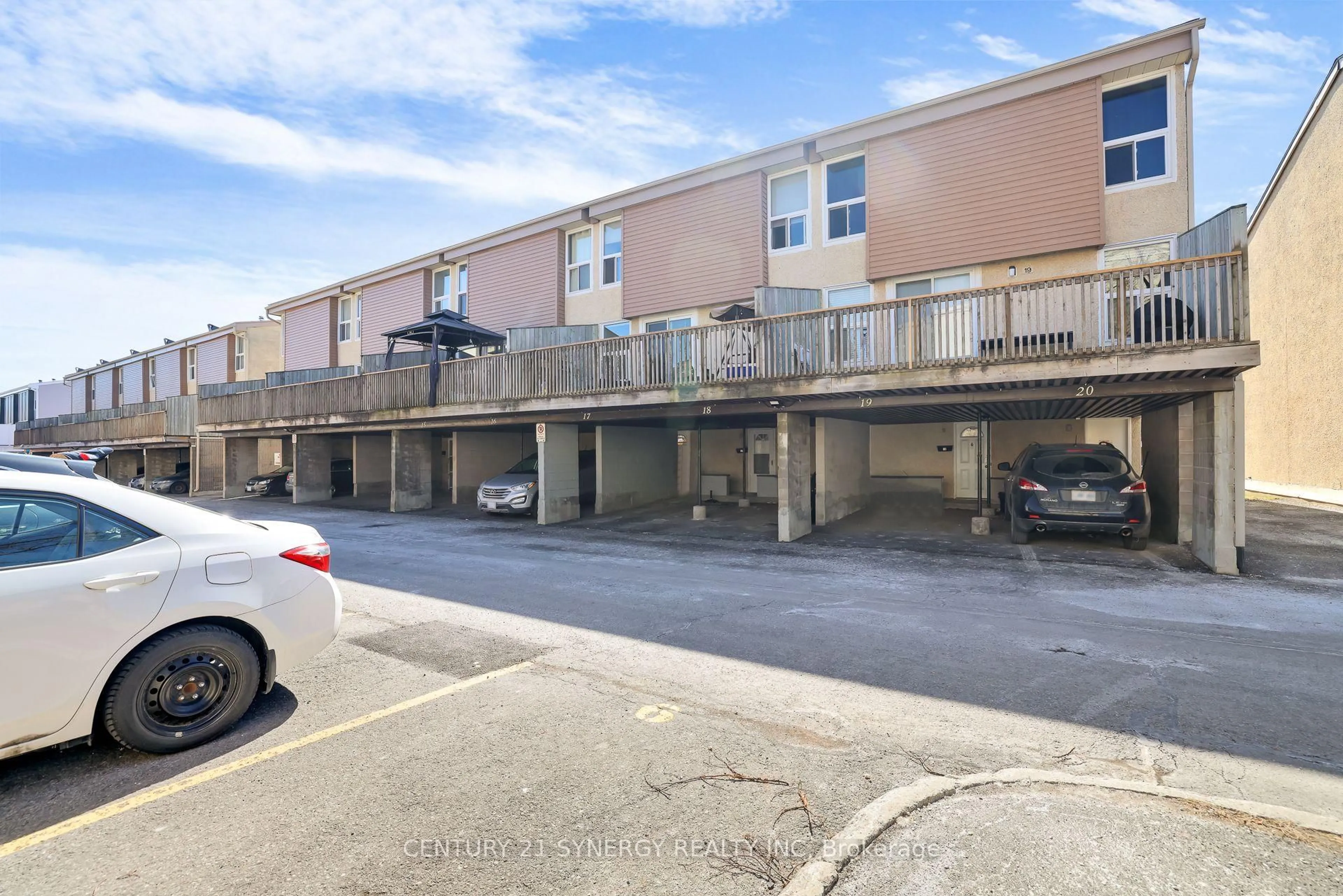 Unknown for 3415 Uplands Dr #17, Ottawa Ontario K1V 9N3