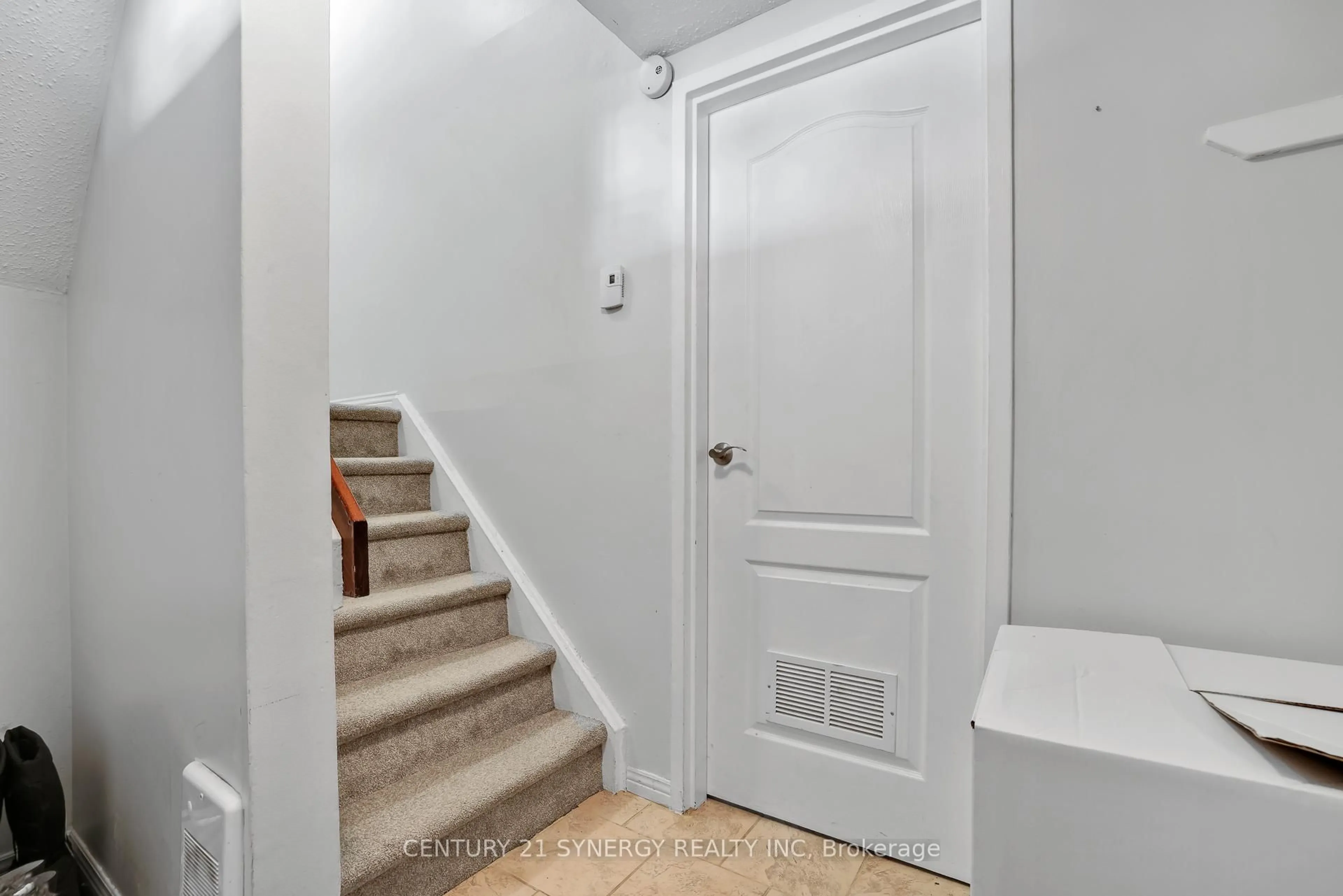 Unknown for 3415 Uplands Dr #17, Ottawa Ontario K1V 9N3