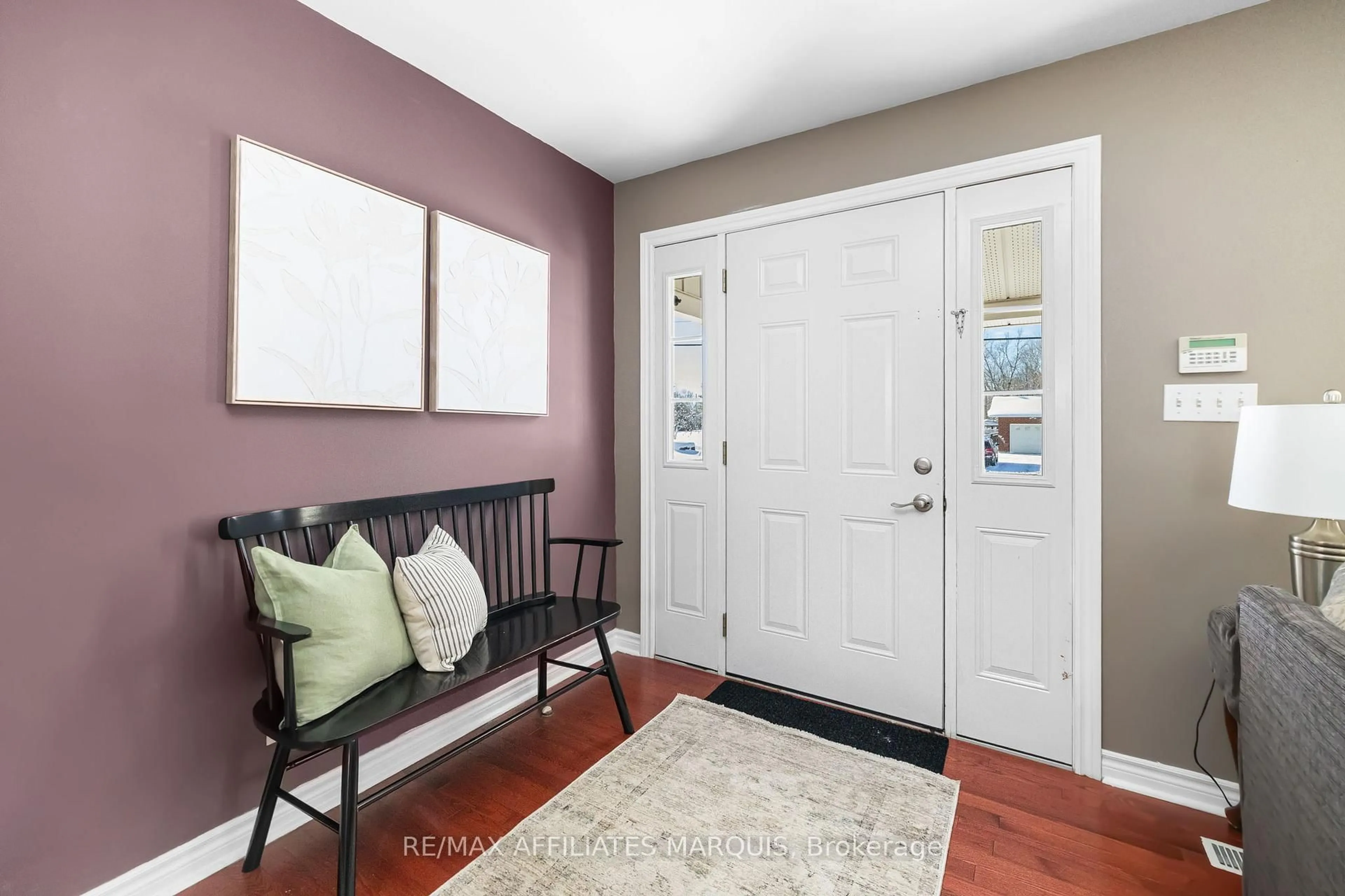 Indoor entryway for 3 Forest Dr, Rideau Lakes Ontario K7A 4S5