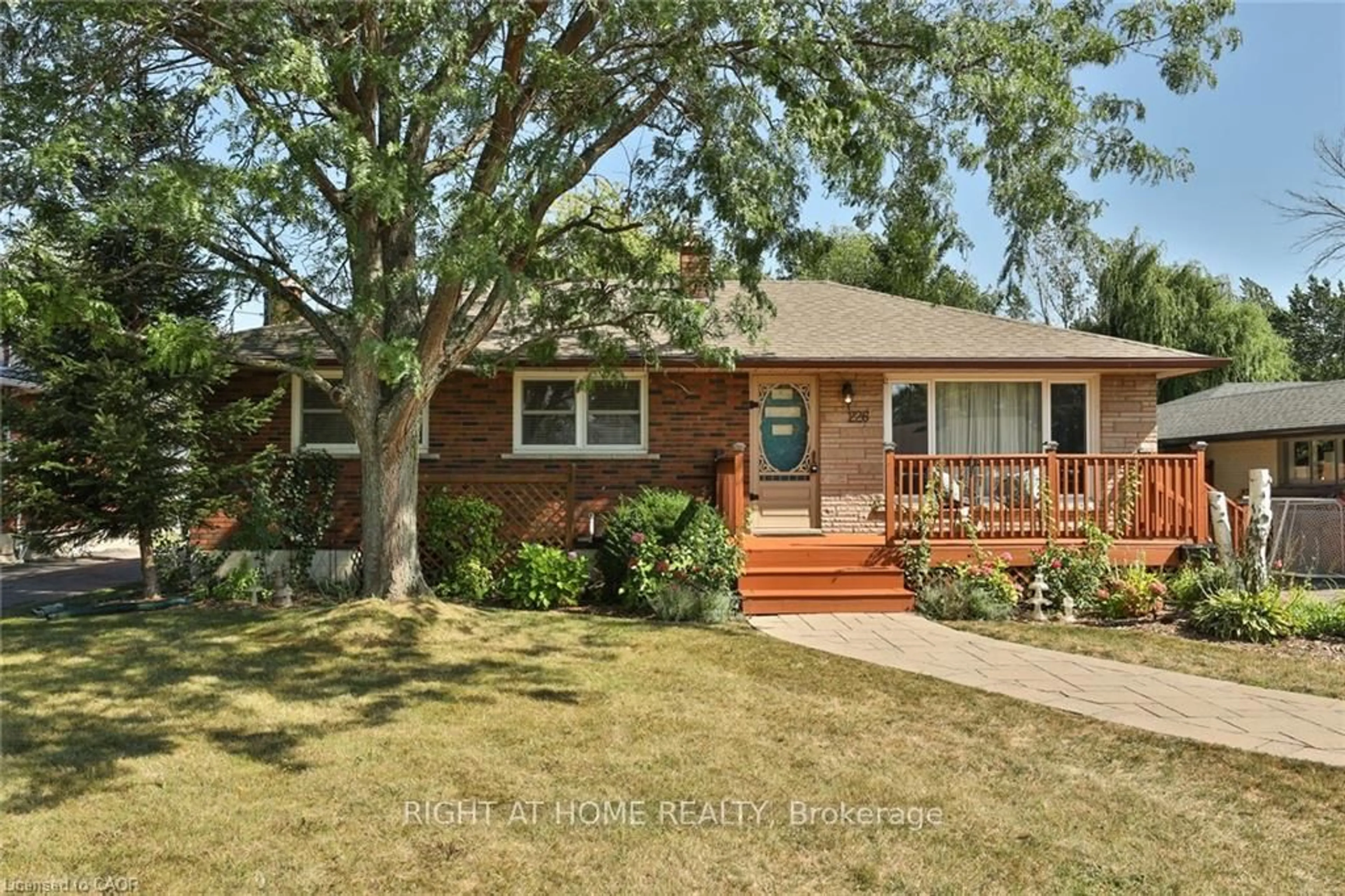 Home with brick exterior material, street for 226 Bel Air Ave, Hamilton Ontario L8E 5K2