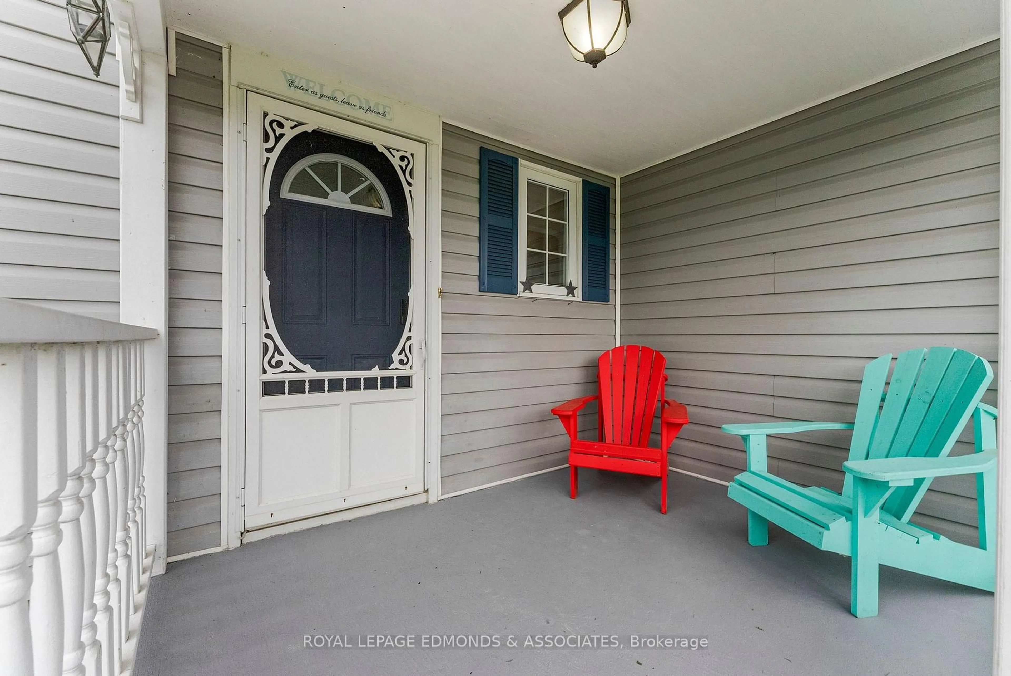 Indoor entryway for 113 Golf Course Rd, Pembroke Ontario K8A 7B1