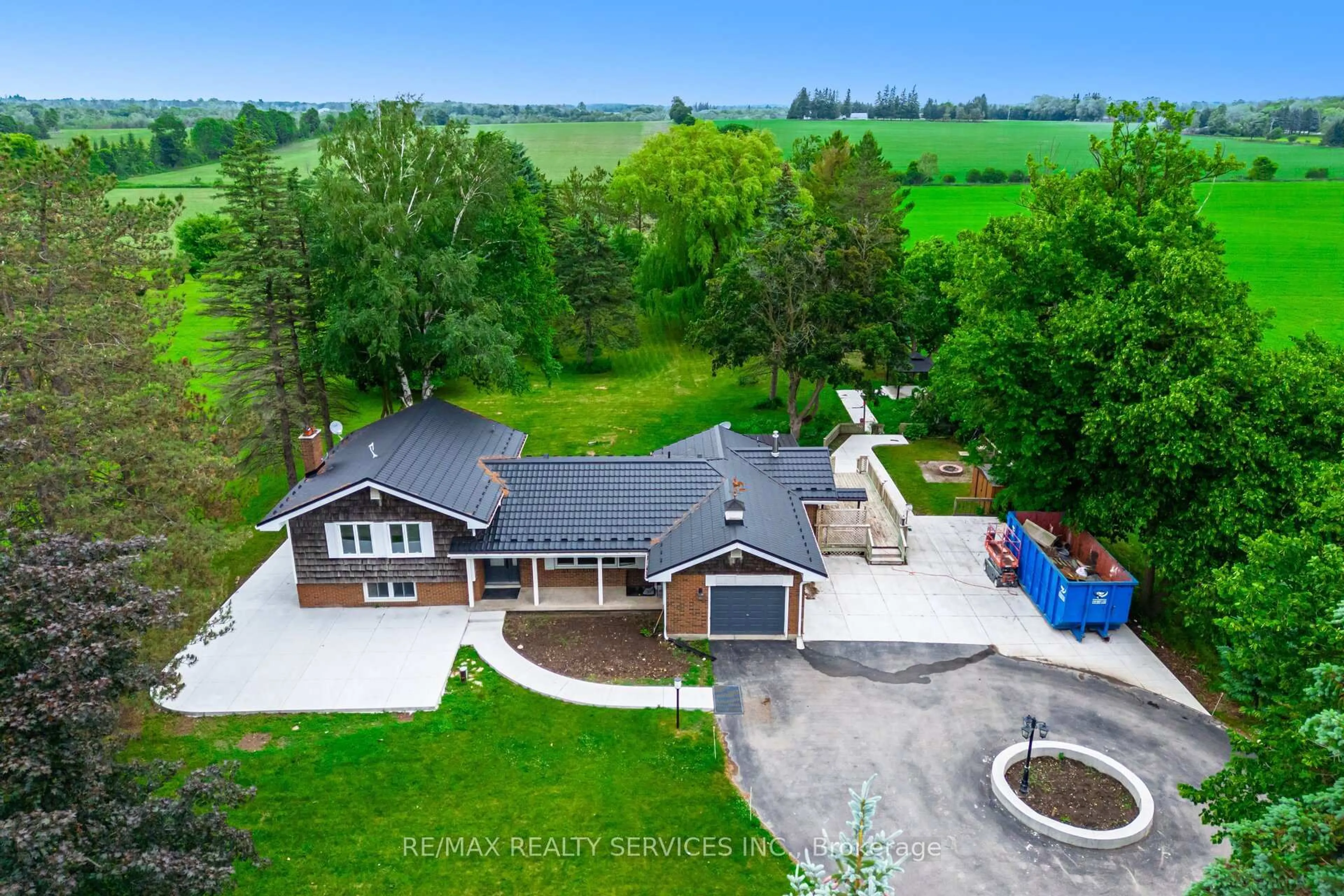 A pic from outside/outdoor area/front of a property/back of a property/a pic from drone, water/lake/river/ocean view for 5587 Wellington Rd 86, Rd, Guelph/Eramosa Ontario N0B 1B0