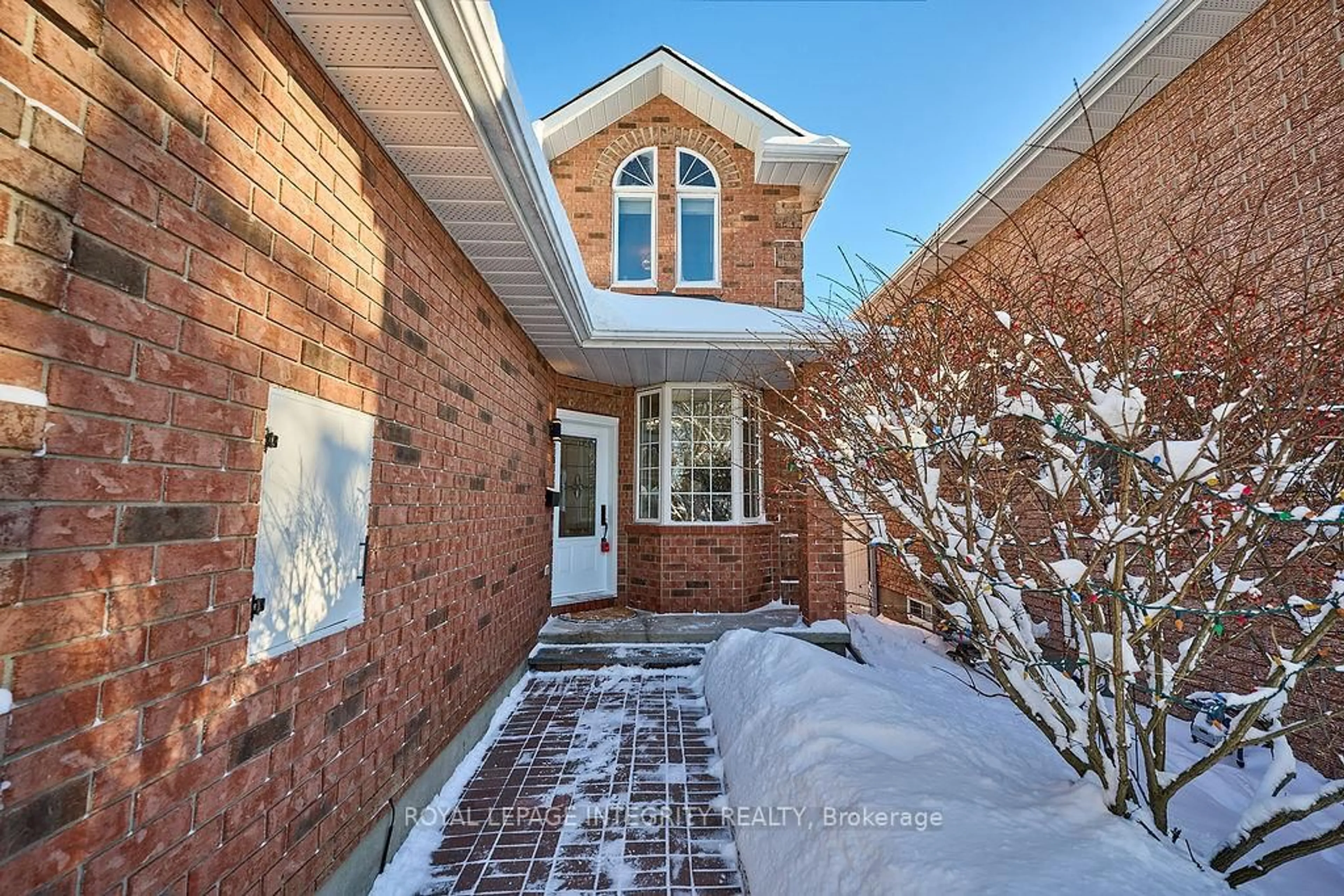 Home with brick exterior material, street for 24 Highmont Crt, Ottawa Ontario K2T 1B2