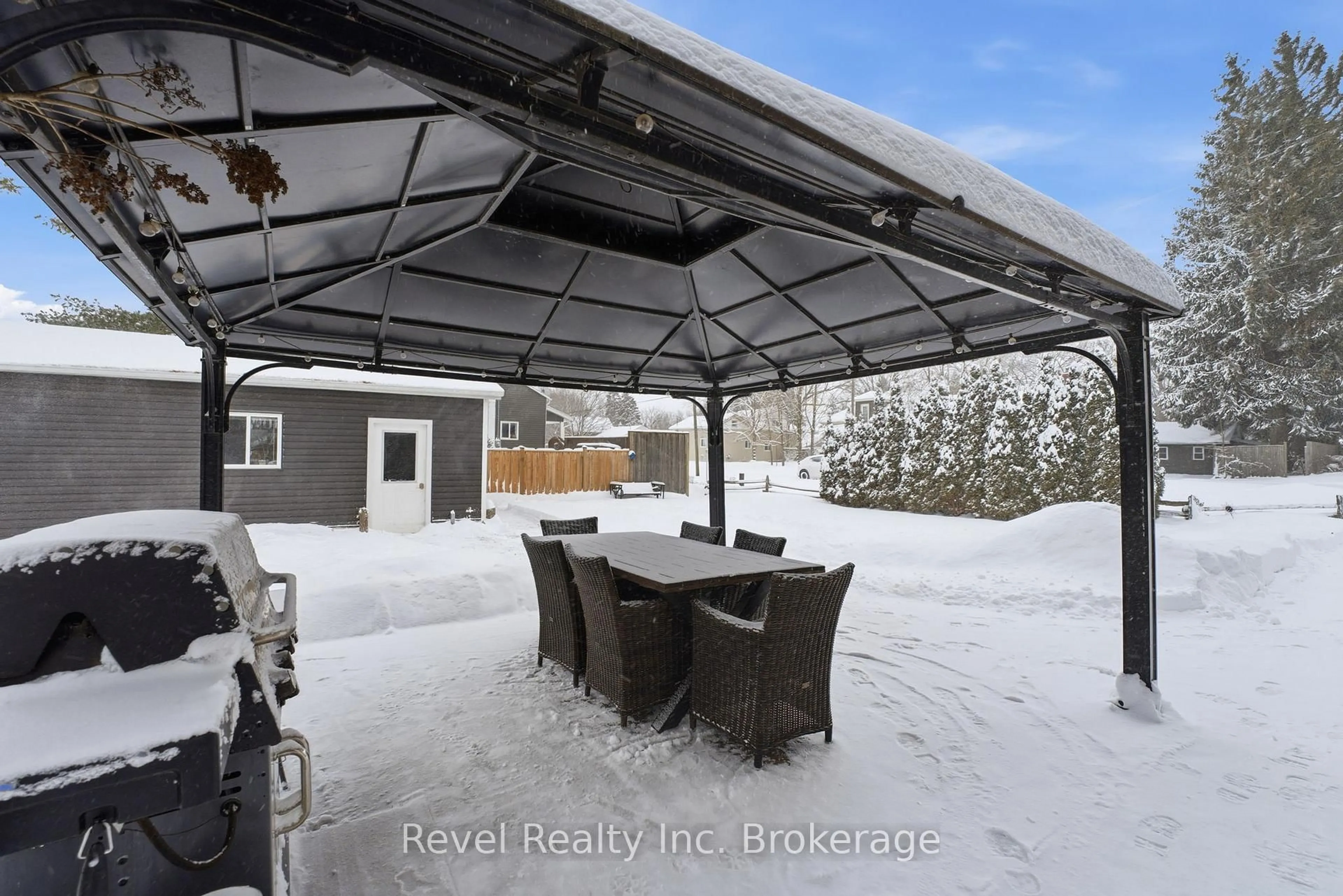Patio, unknown for 55 Samuel St, Blandford-Blenheim Ontario N0J 1S0
