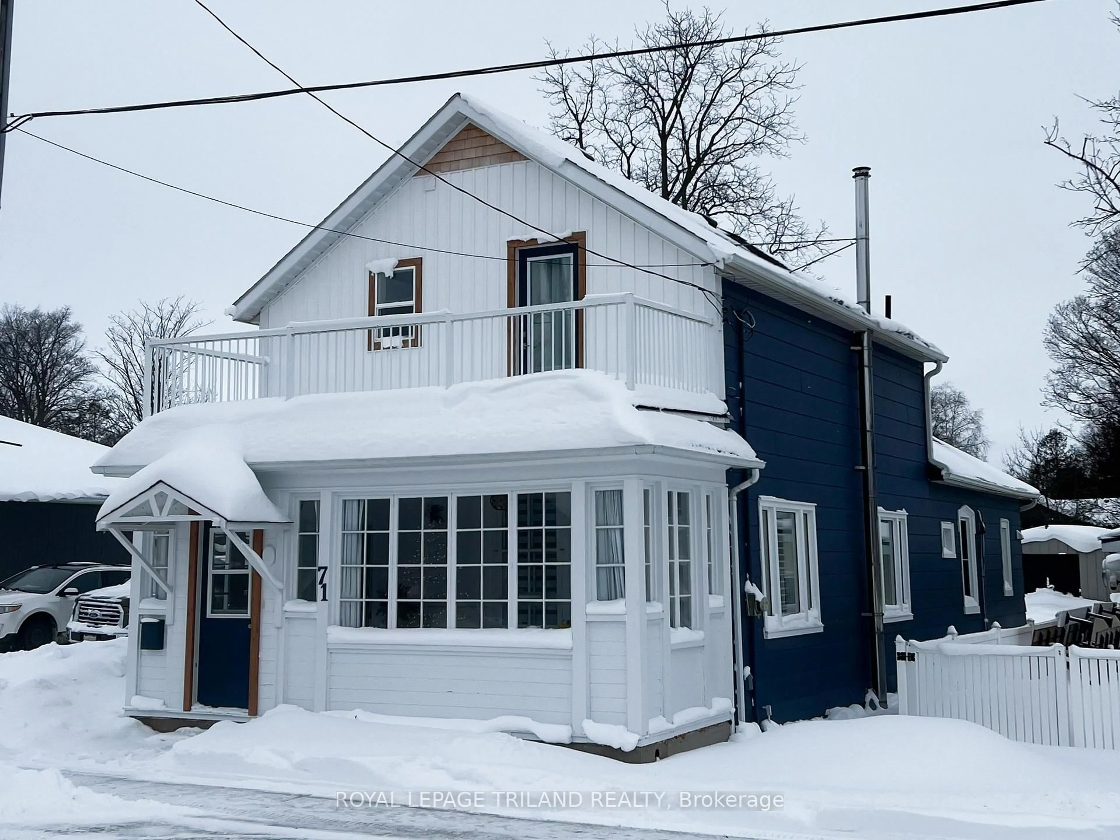 Home with vinyl exterior material, street for 71 Huron St, Huron-Kinloss Ontario N0G 2R0