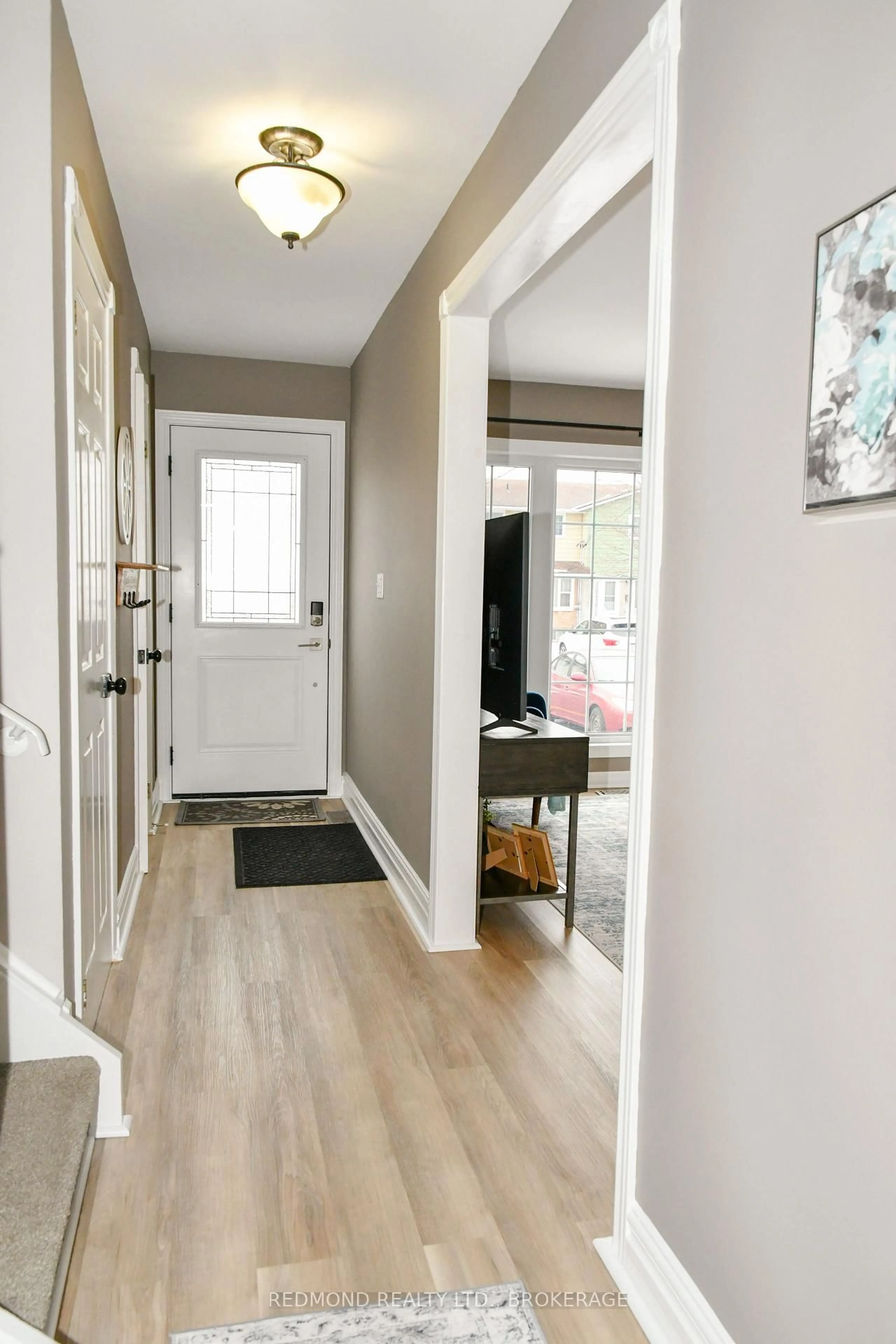Indoor entryway for 30 Addington St #20, Loyalist Ontario K7N 1C5