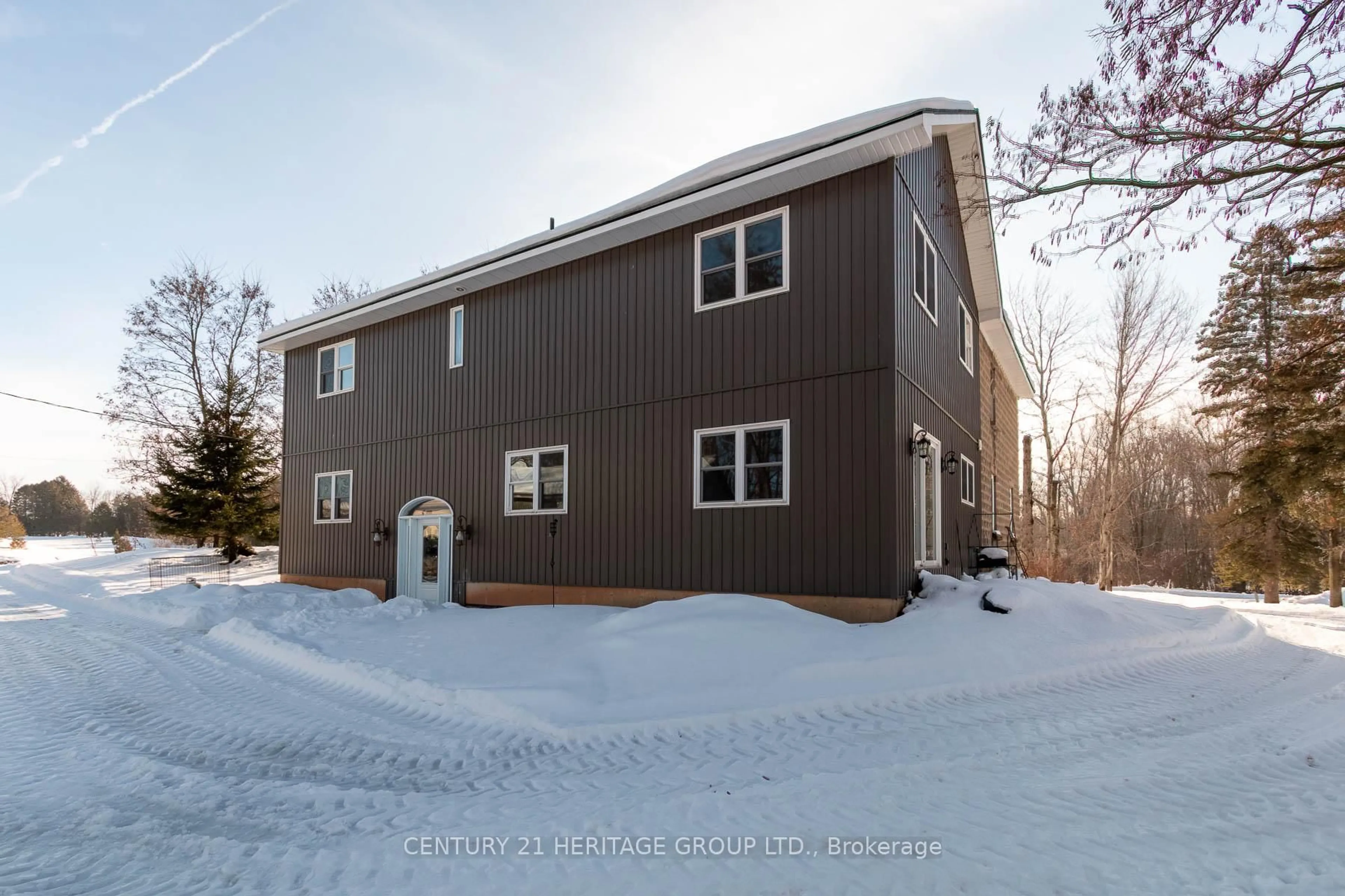 A pic from outside/outdoor area/front of a property/back of a property/a pic from drone, building for 797177 East Back Line, Chatsworth Ontario N0H 1R0