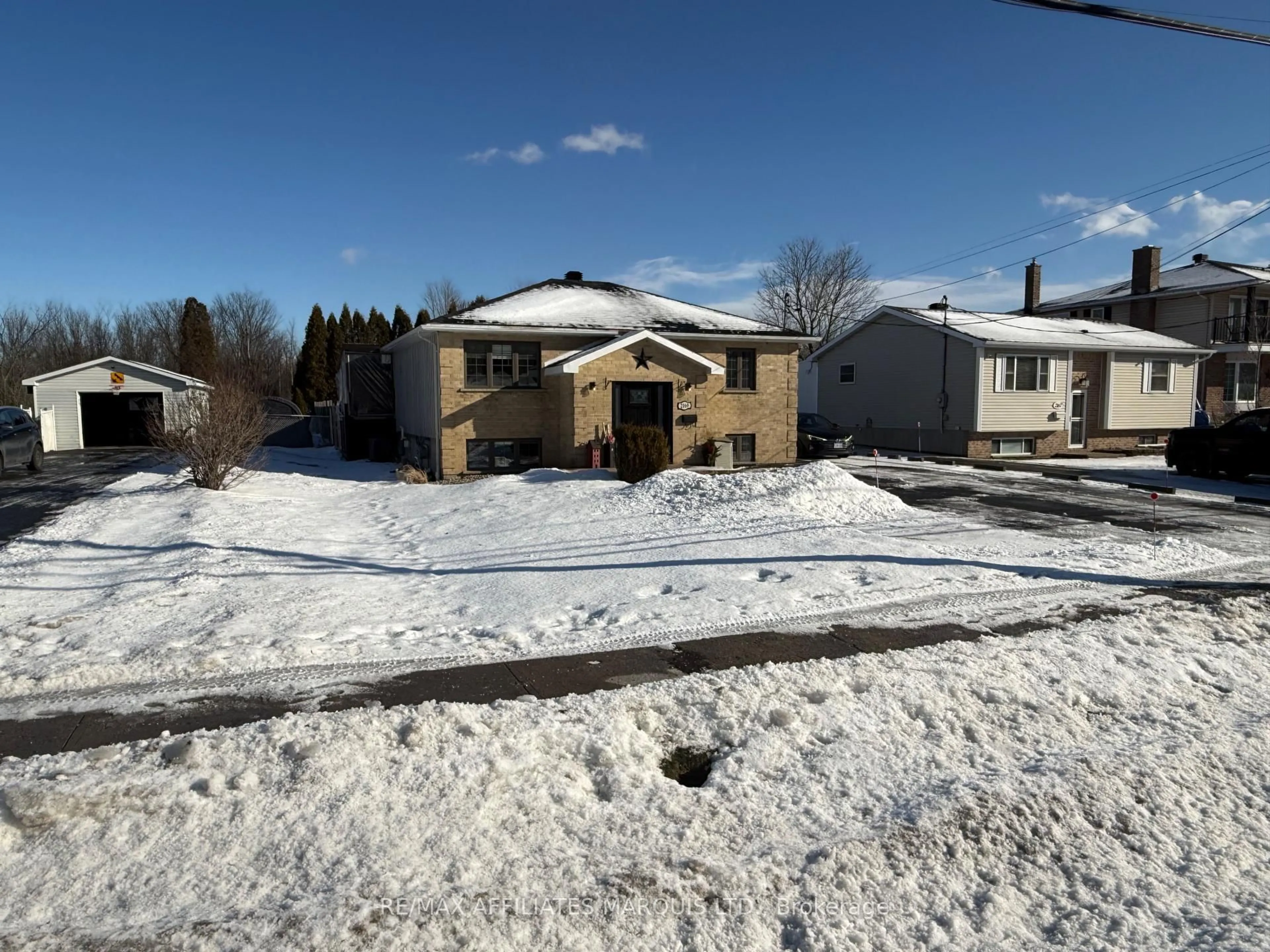 A pic from outside/outdoor area/front of a property/back of a property/a pic from drone, street for 2169 Pitt St, Cornwall Ontario K6K 1A1