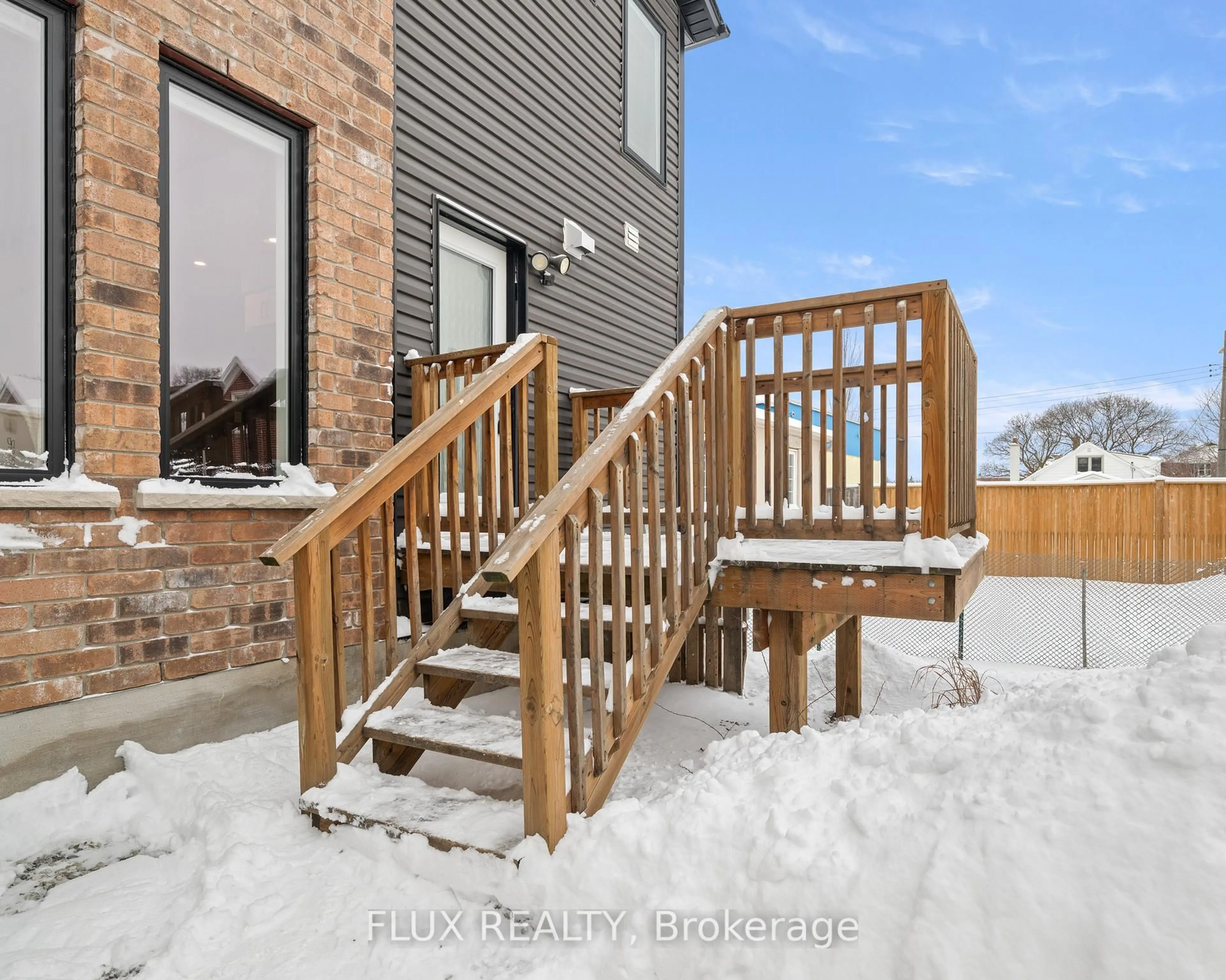 Patio, street for 1242 King St, Kitchener Ontario N2G 2N6