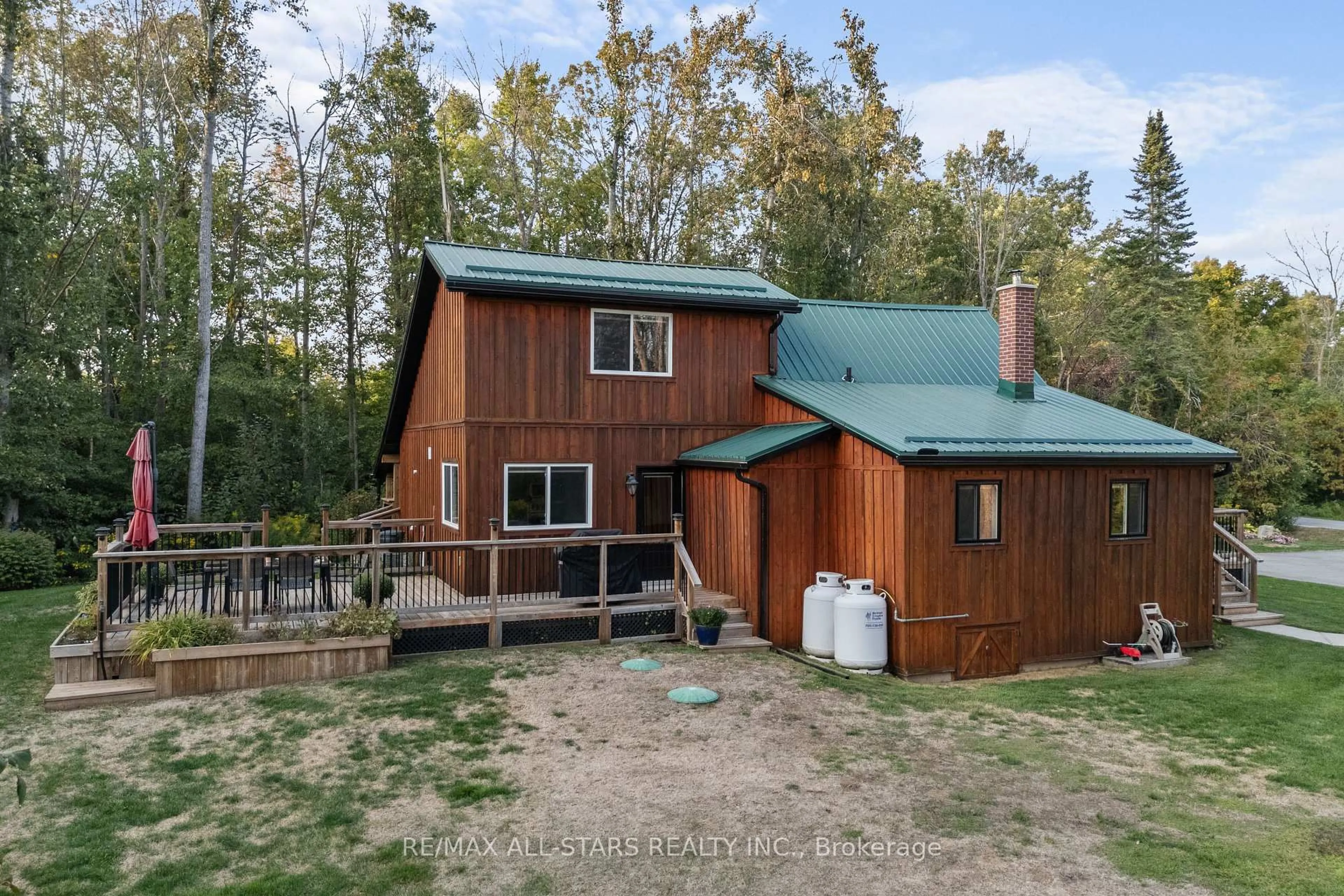 A pic from outside/outdoor area/front of a property/back of a property/a pic from drone, unknown for 36 Stinson's Bay Rd, Kawartha Lakes Ontario K0M 1N0