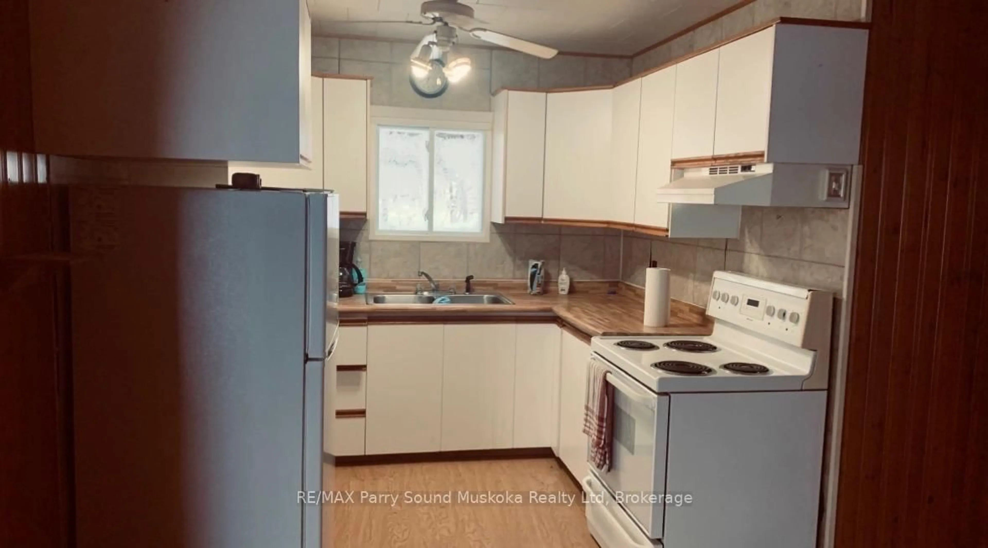 Standard kitchen, wood/laminate floor for 192 Seagull Lake Rd, Parry Sound Remote Area Ontario P0H 1A0