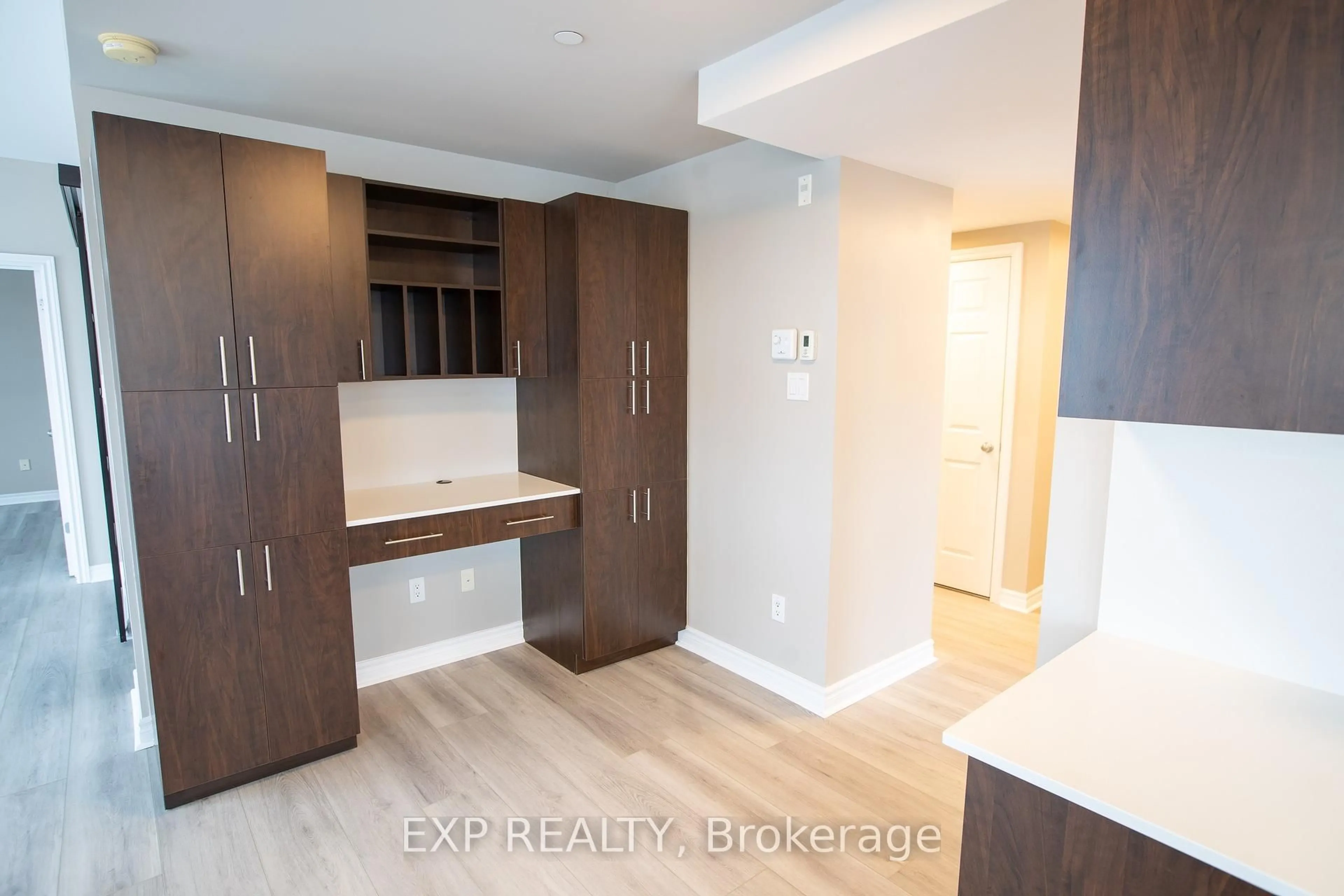 Unknown for 301 Bayrose Dr #305, Nepean Ontario K2J 5W3