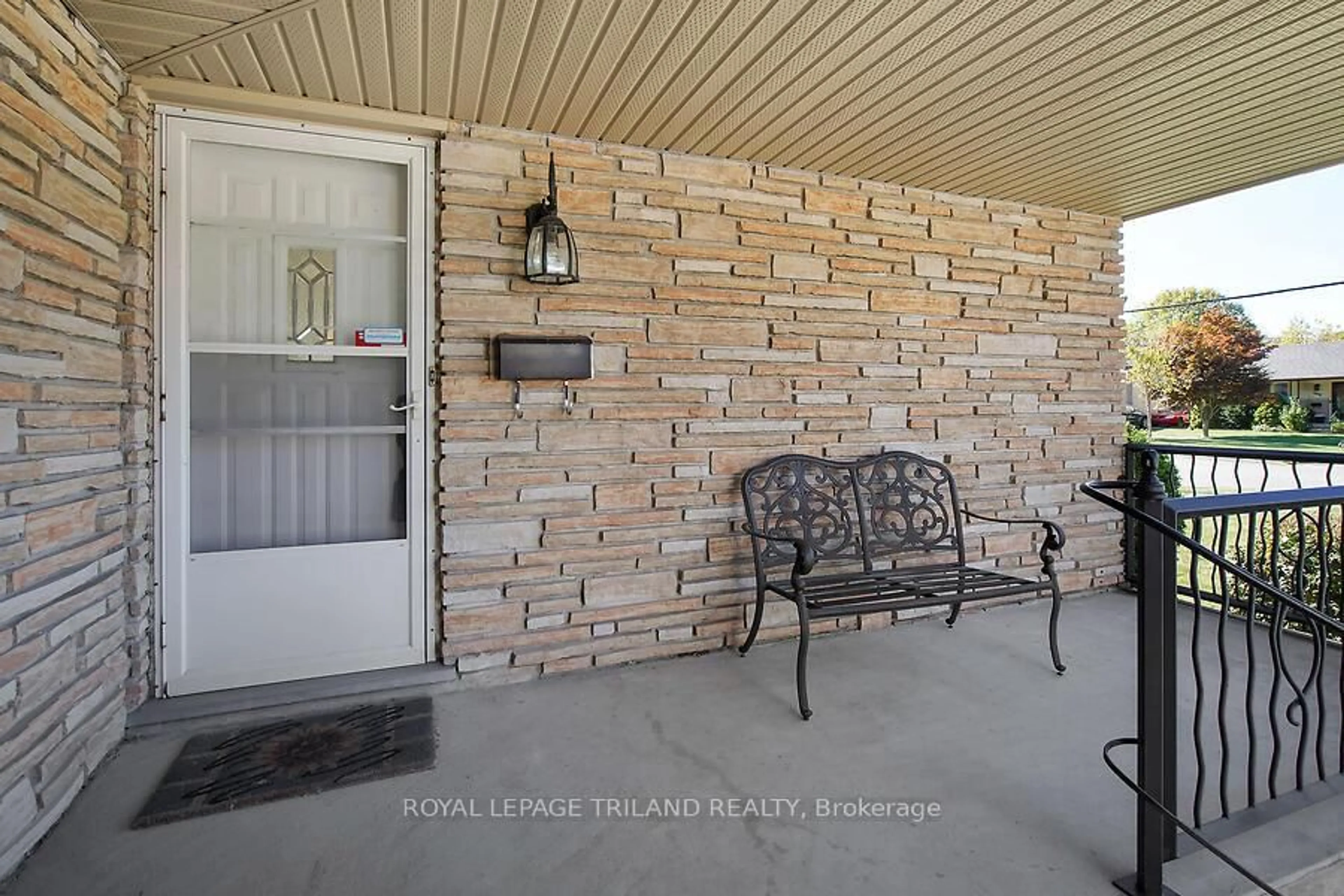 Patio, water/lake/river/ocean view for 440 Beachwood Ave, London South Ontario N6J 3K1