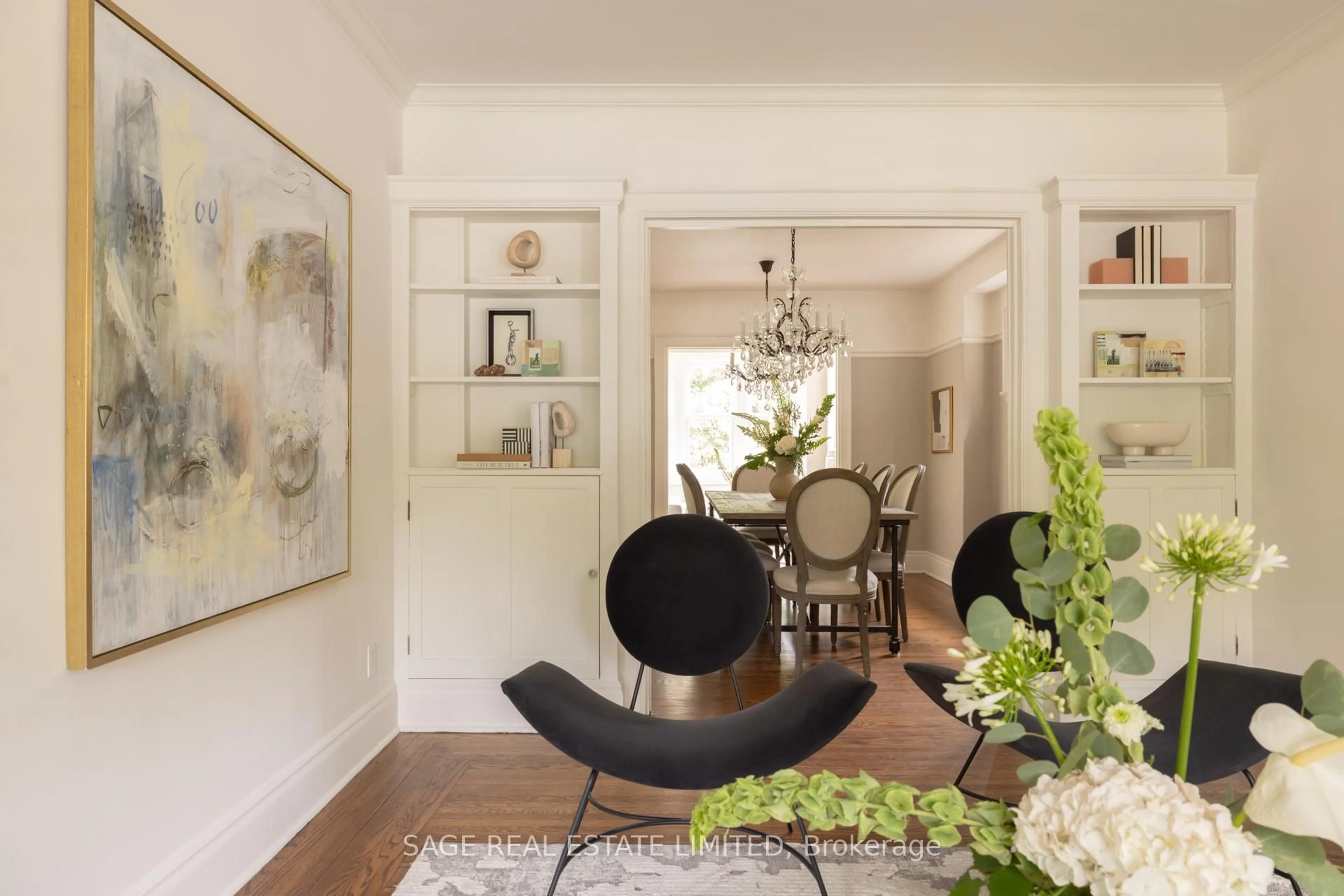 Indoor entryway for 124 Cline Ave, Hamilton Ontario L8S 3Z8