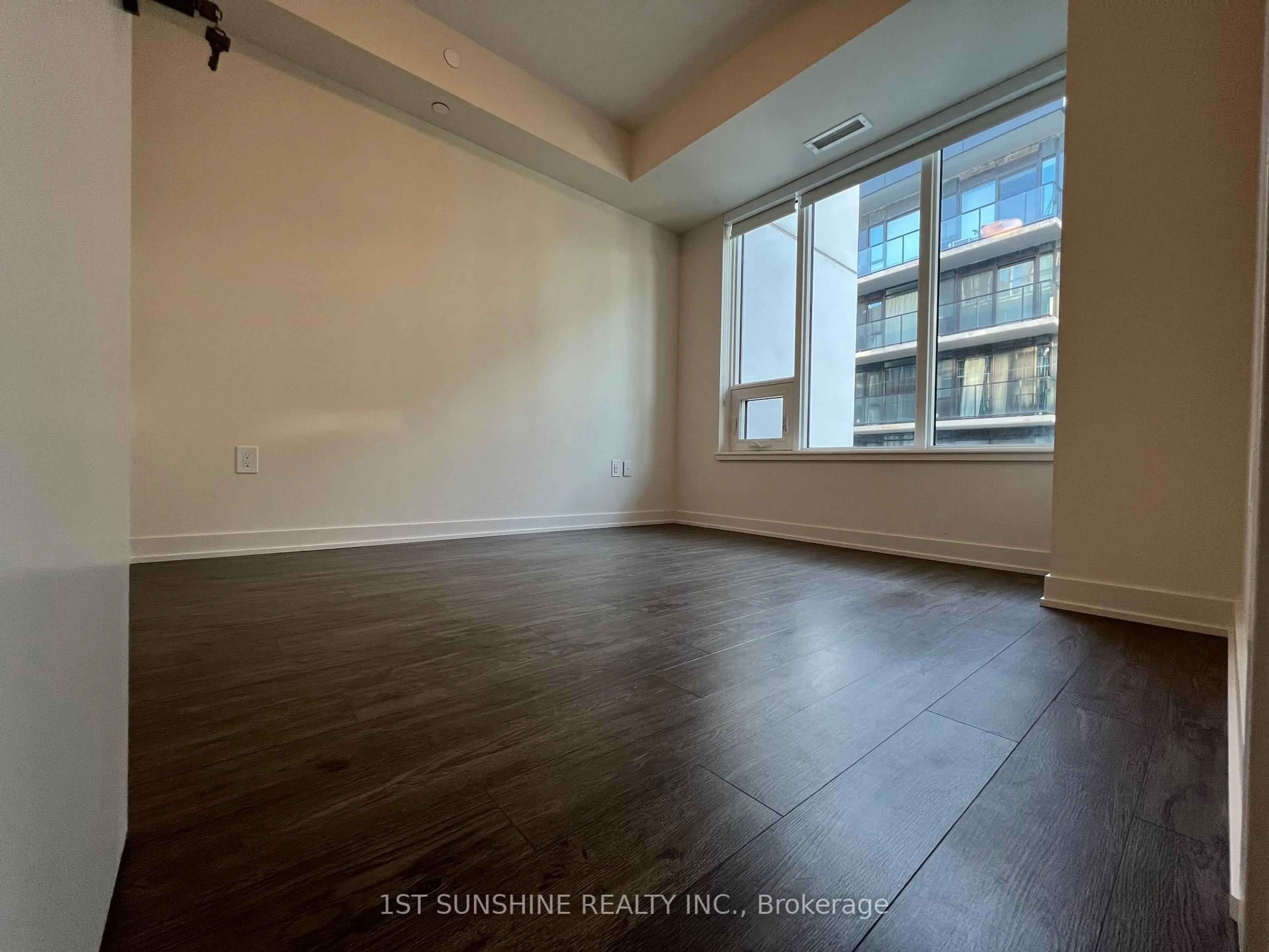 A pic of a room for 212 King William St #1212, Hamilton Ontario L8R 0A7