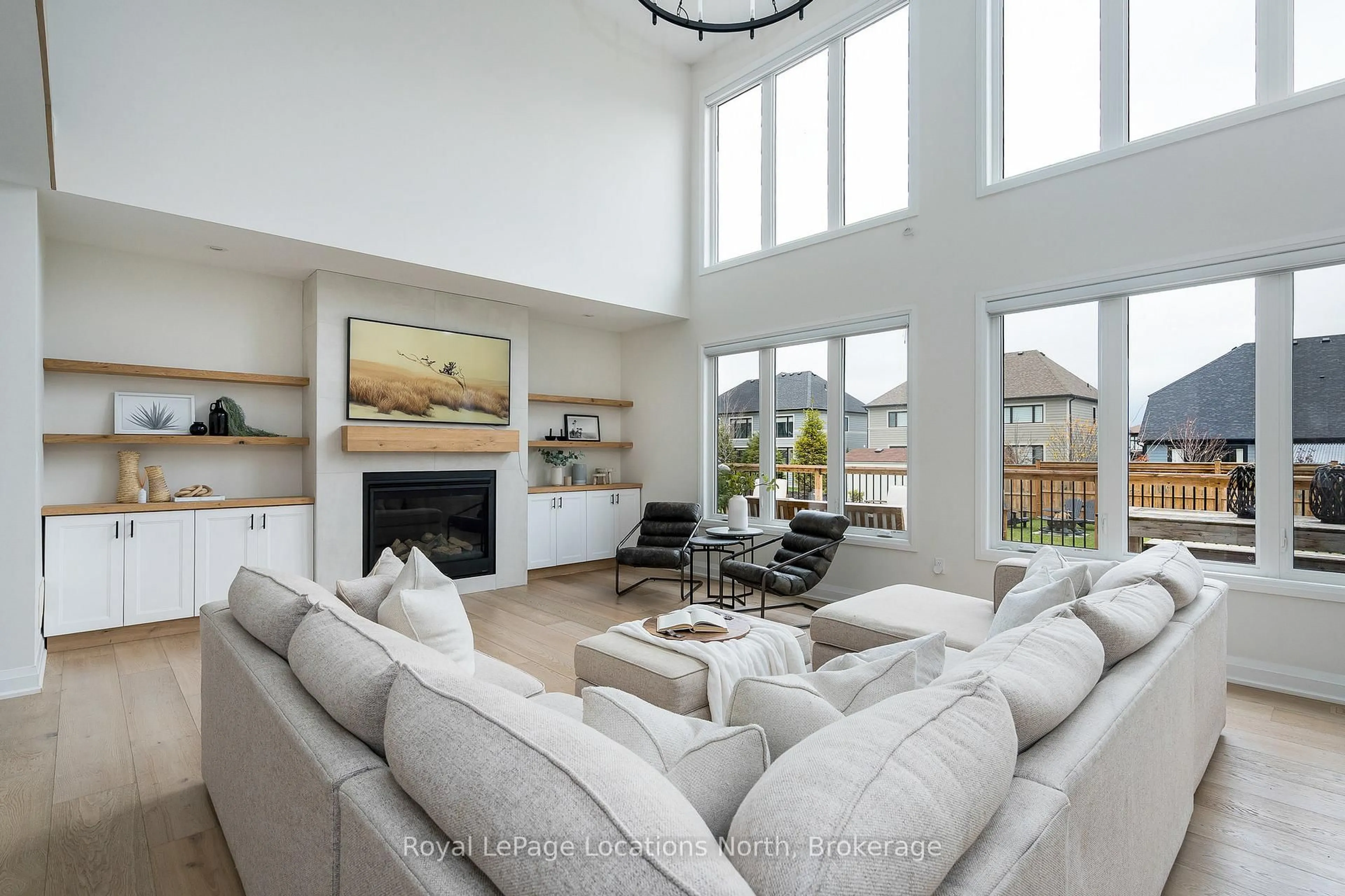 Living room with furniture, unknown for 104 Stillwater Cres, Blue Mountains Ontario L9Y 4P5