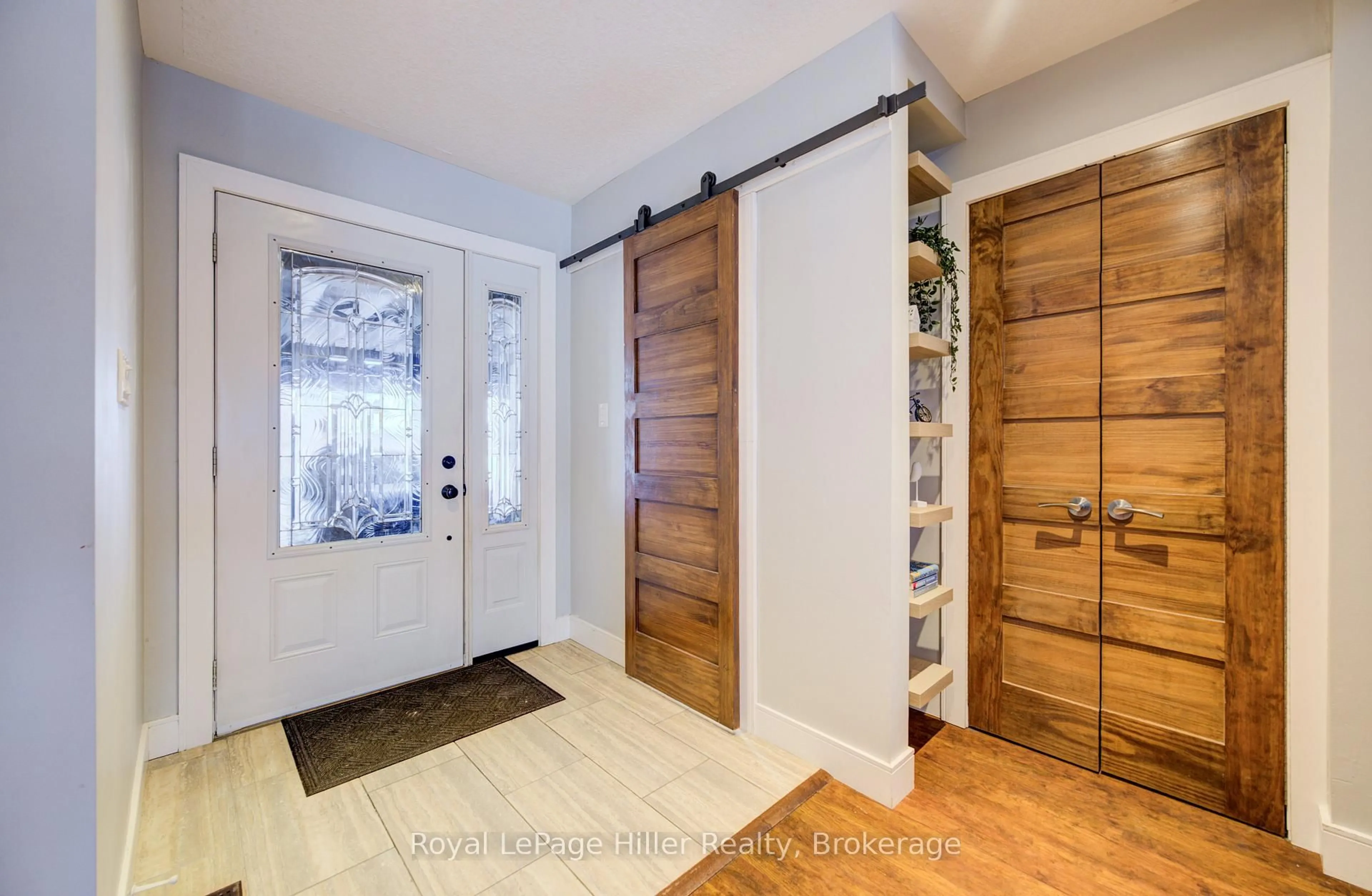 Indoor entryway for 241 Willow St, Stratford Ontario N5A 3B6
