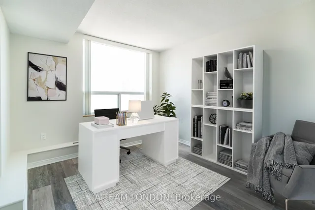 155 Kent St #503, London East 4