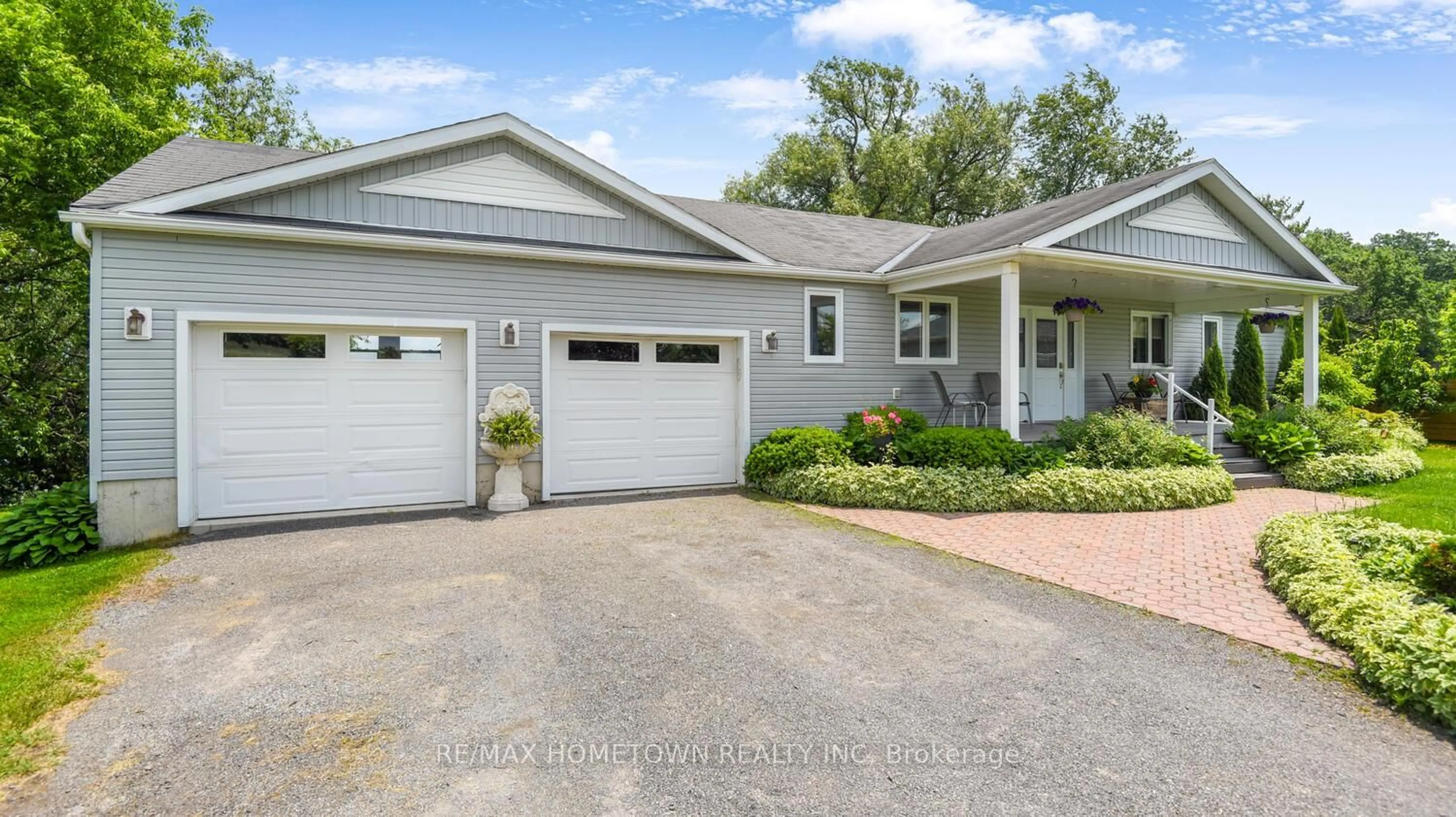 Home with vinyl exterior material, street for 1435 County Road 2 Rd, Augusta Ontario K0E 1T0