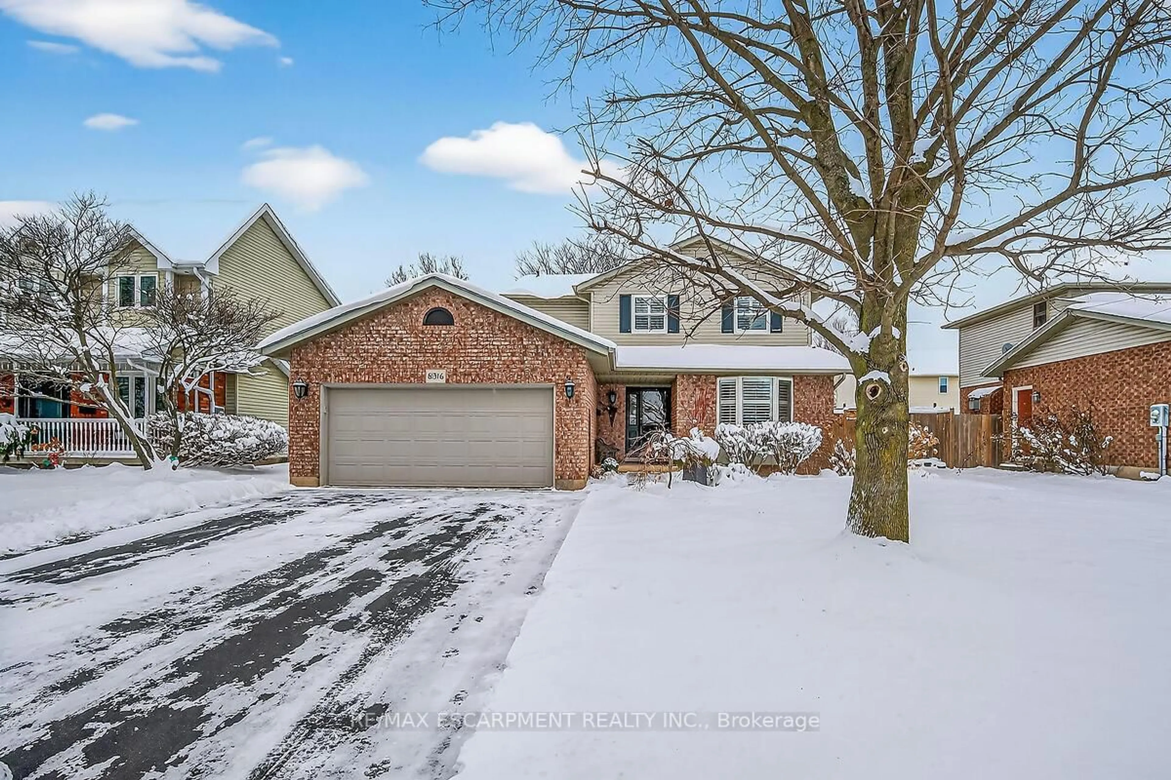 Home with brick exterior material, street for 8316 Twenty Rd, Hamilton Ontario L9B 2J6