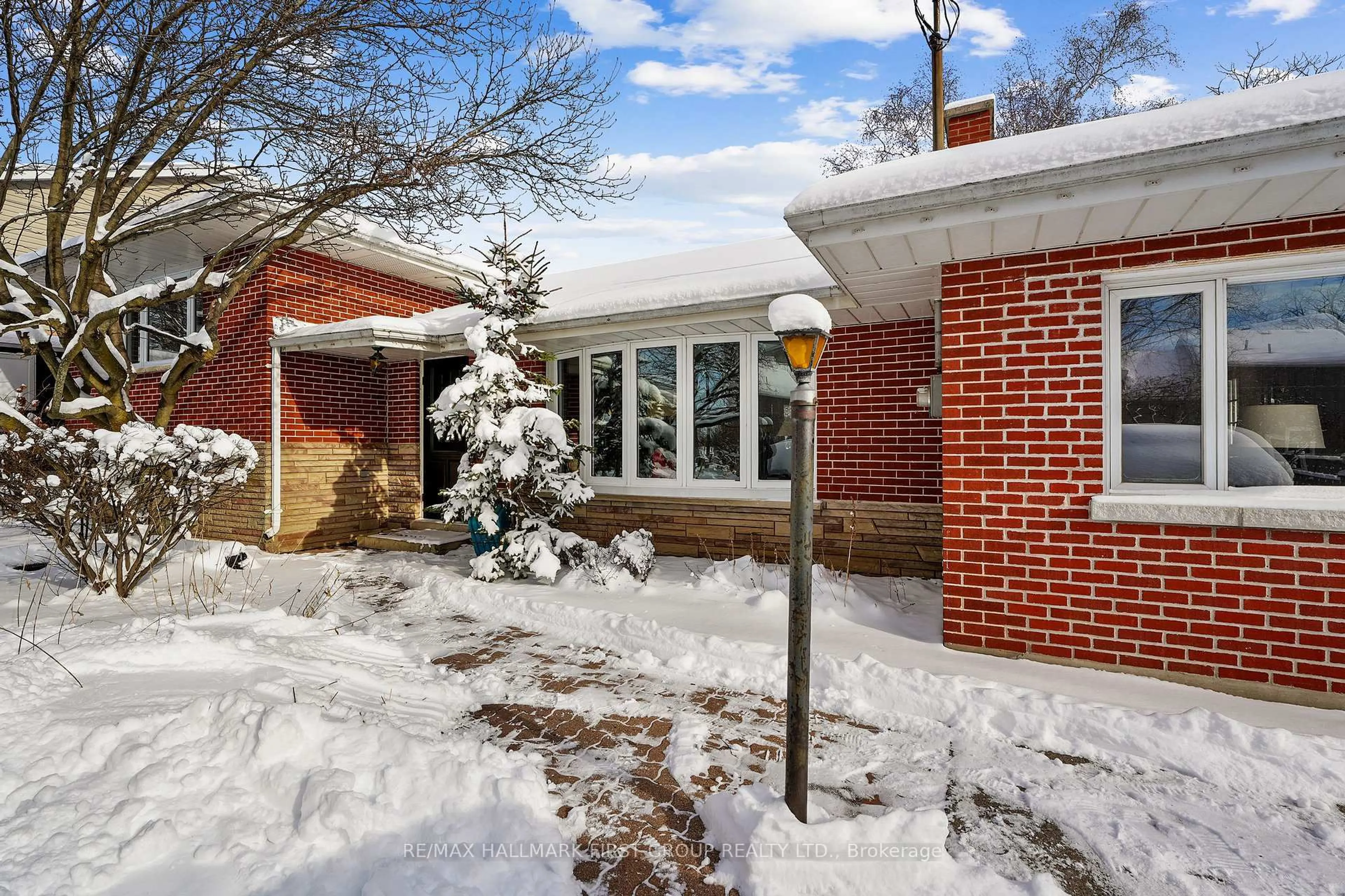 Home with brick exterior material, street for 368 Anne St, Cobourg Ontario K9A 1G6