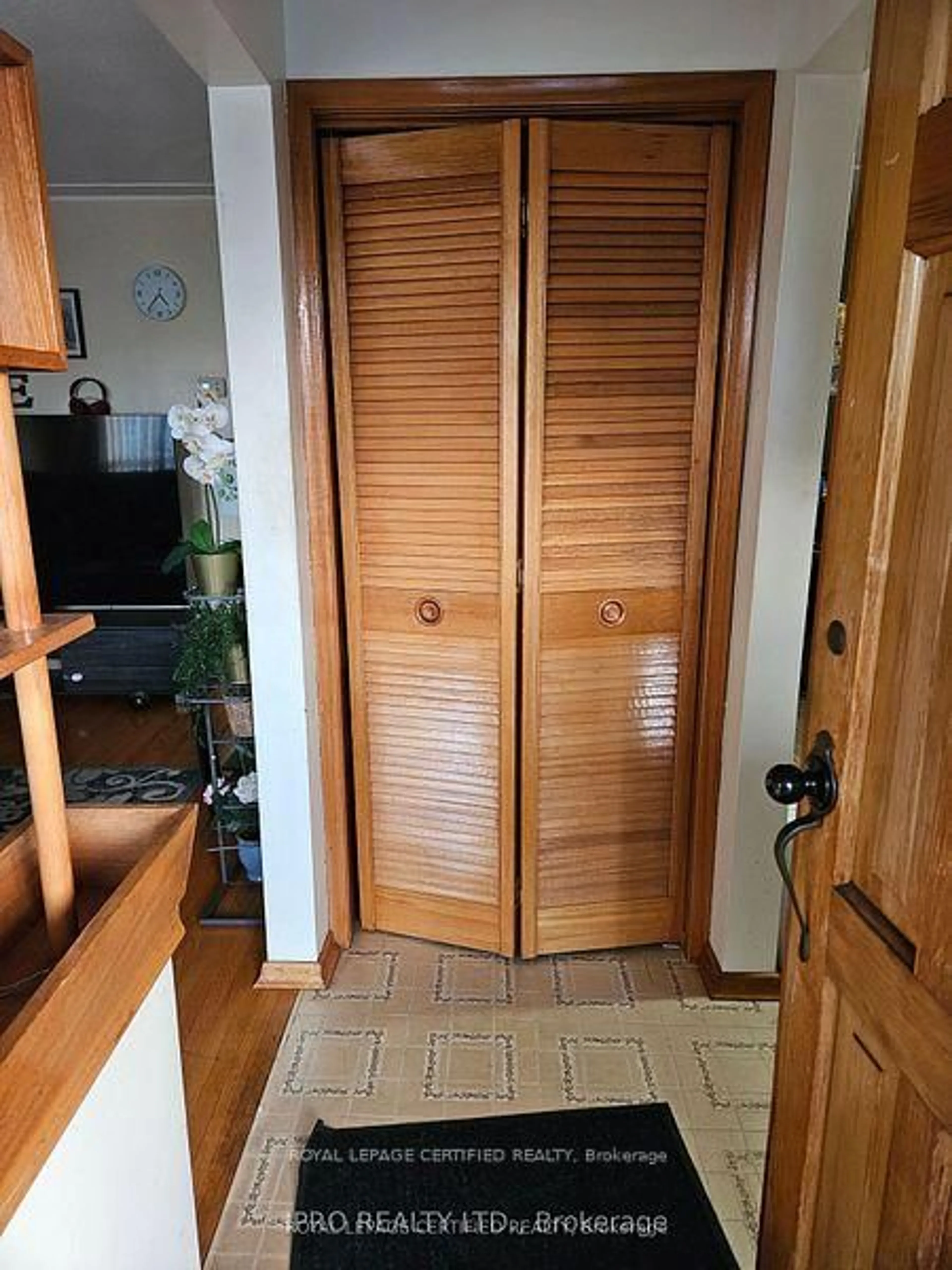 Unknown for 197 Craigroyston Rd, Hamilton Ontario L8K 3K2