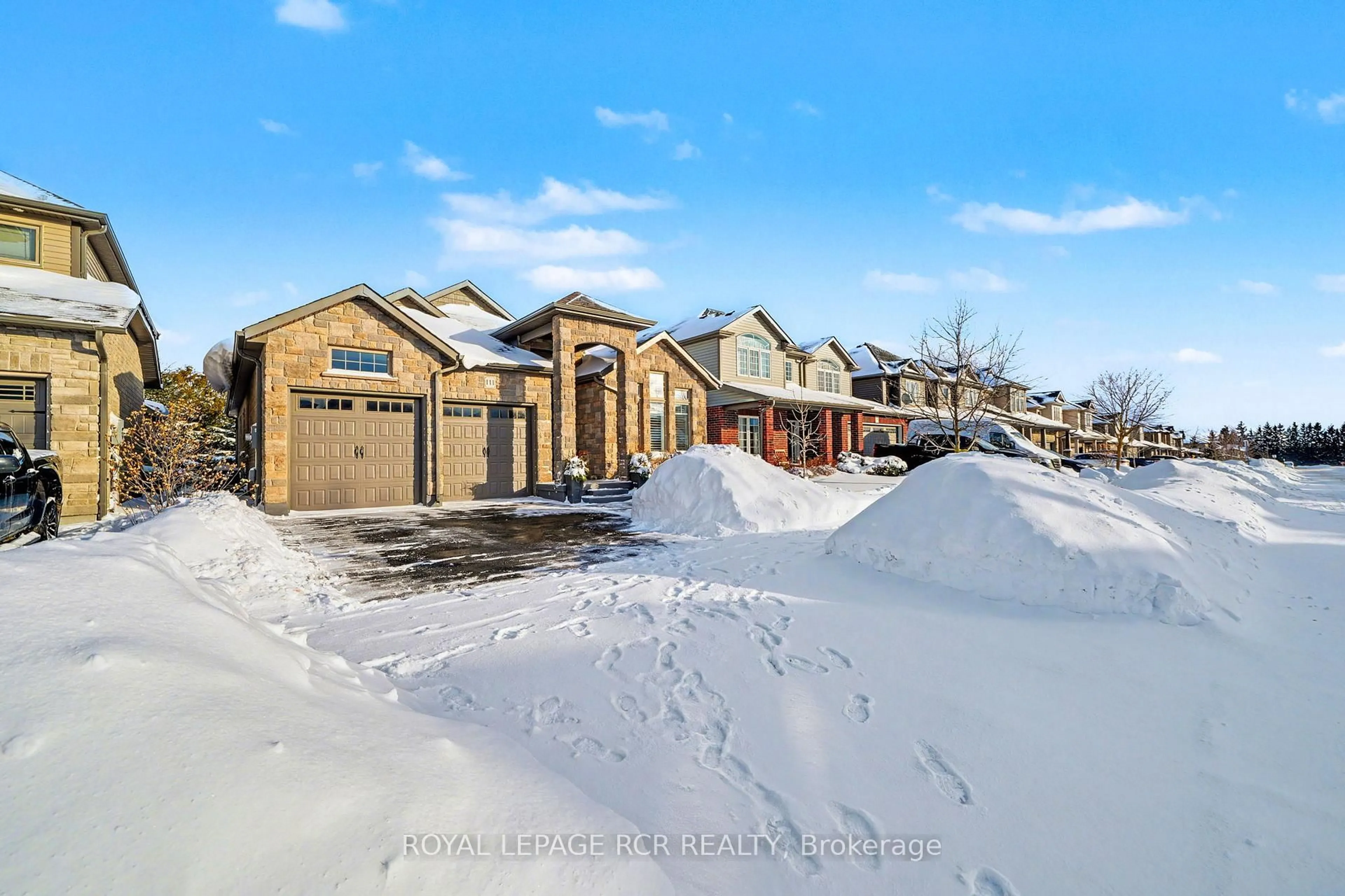 A pic from outside/outdoor area/front of a property/back of a property/a pic from drone, street for 111 Taylor Dr, East Luther Grand Valley Ontario L9W 6P2