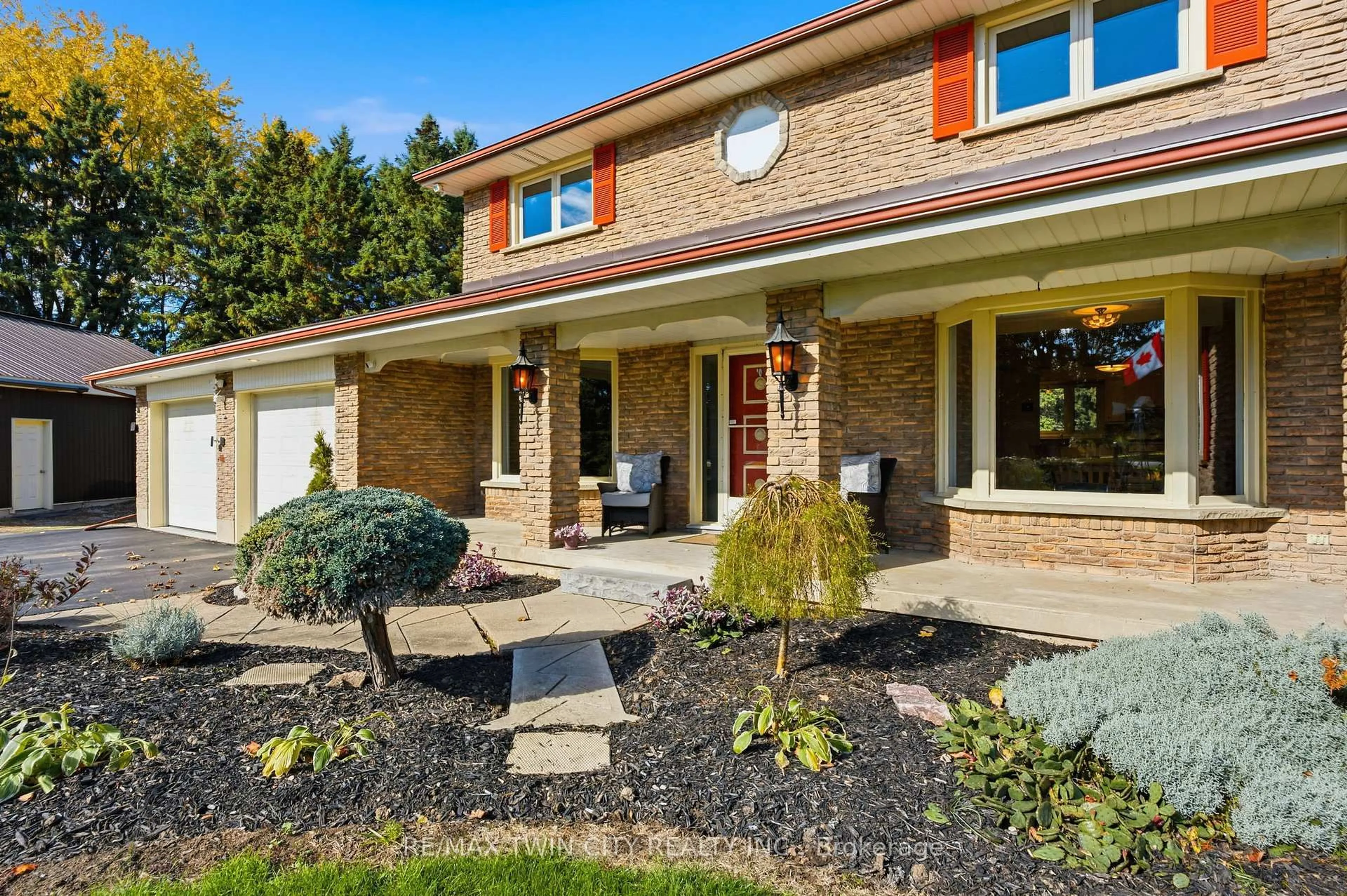 Home with brick exterior material, street for 24 River Rd, Brantford Ontario N3R 0C1