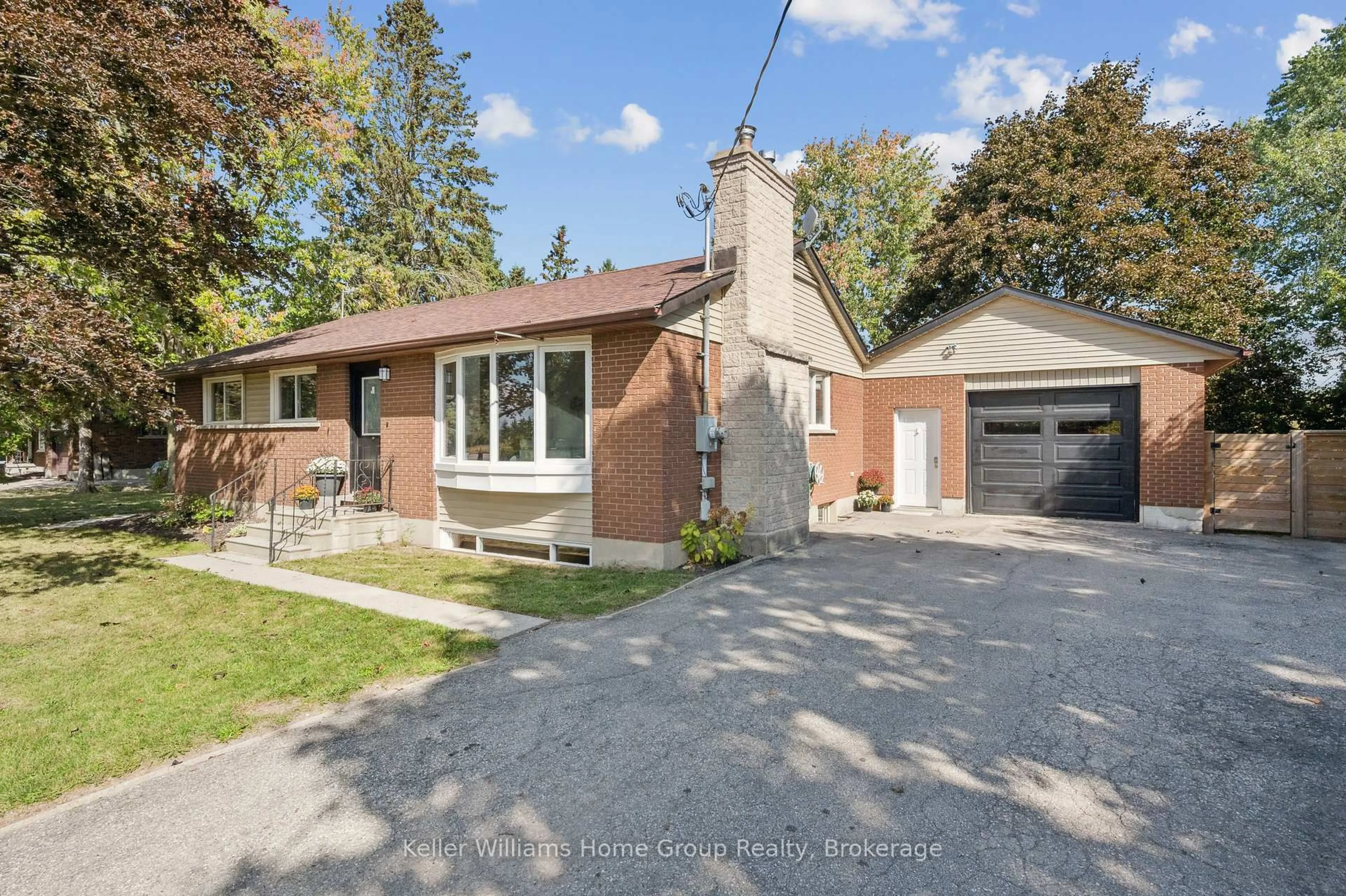 Home with brick exterior material, street for 5863 Wellington Road 7 Rd, Guelph/Eramosa Ontario N1H 6J2