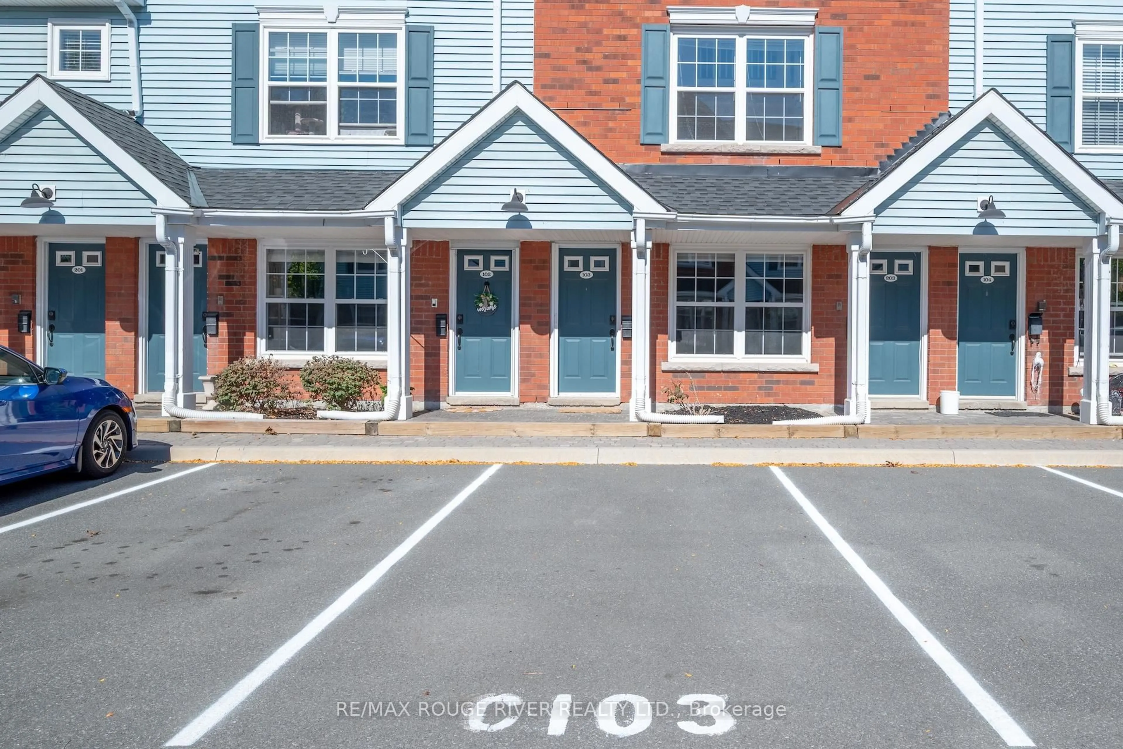 A pic from outside/outdoor area/front of a property/back of a property/a pic from drone, street for 182 D'arcy St #C-103, Cobourg Ontario K9A 5H9