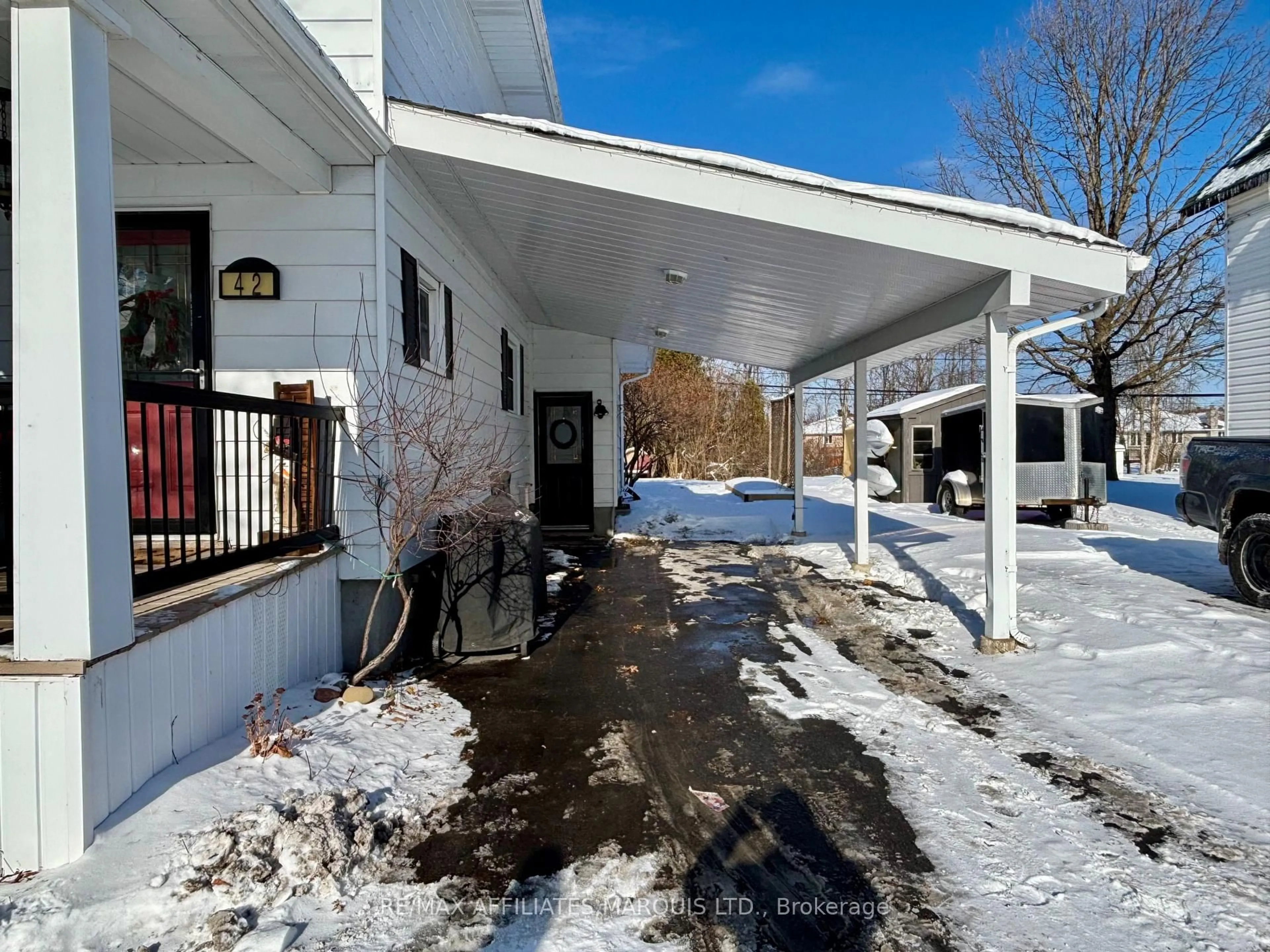 Unknown for 42 Saunders Ave, South Stormont Ontario K0C 1P0