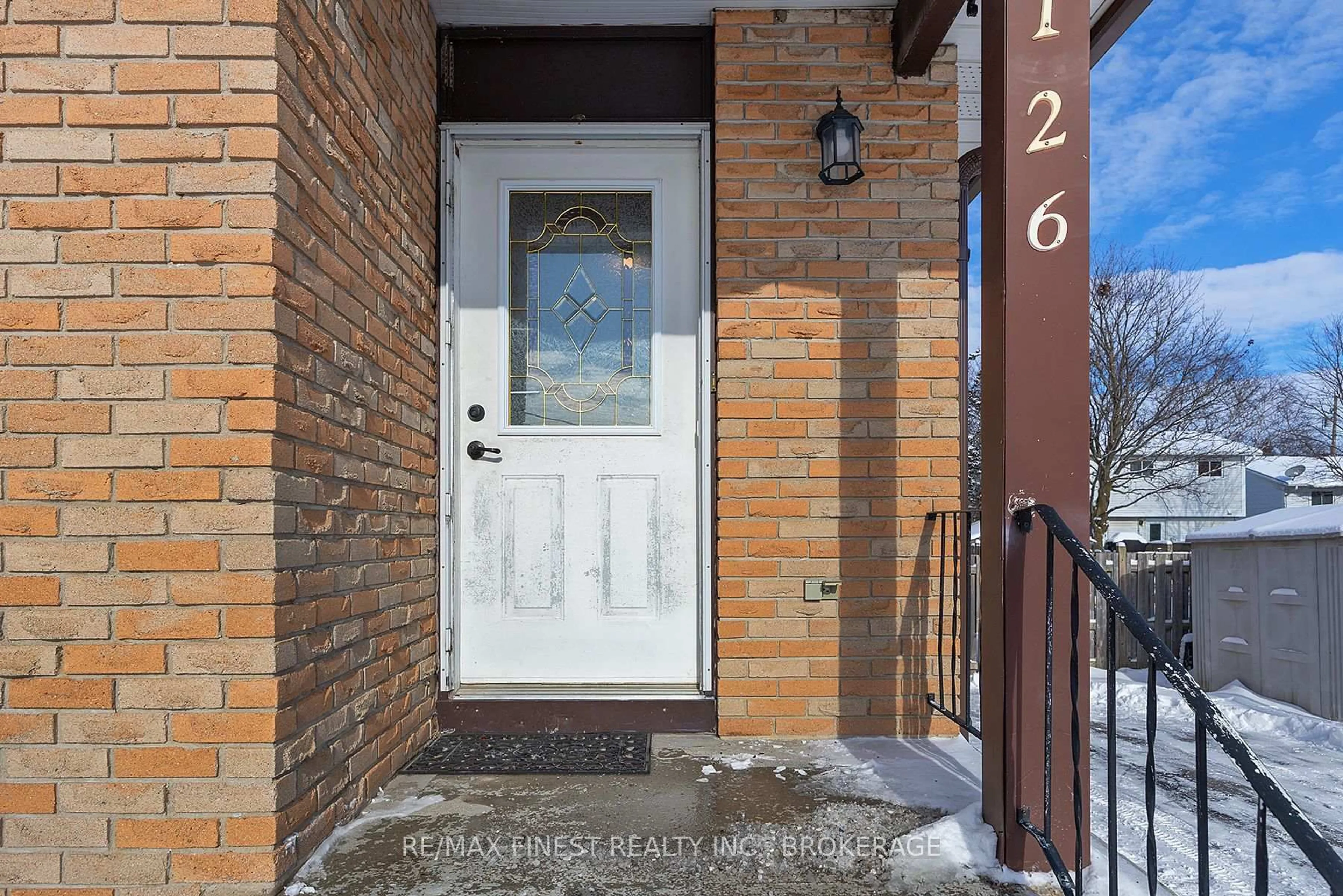 Indoor entryway for 126 Purdy Rd, Bath Ontario K0H 1G0