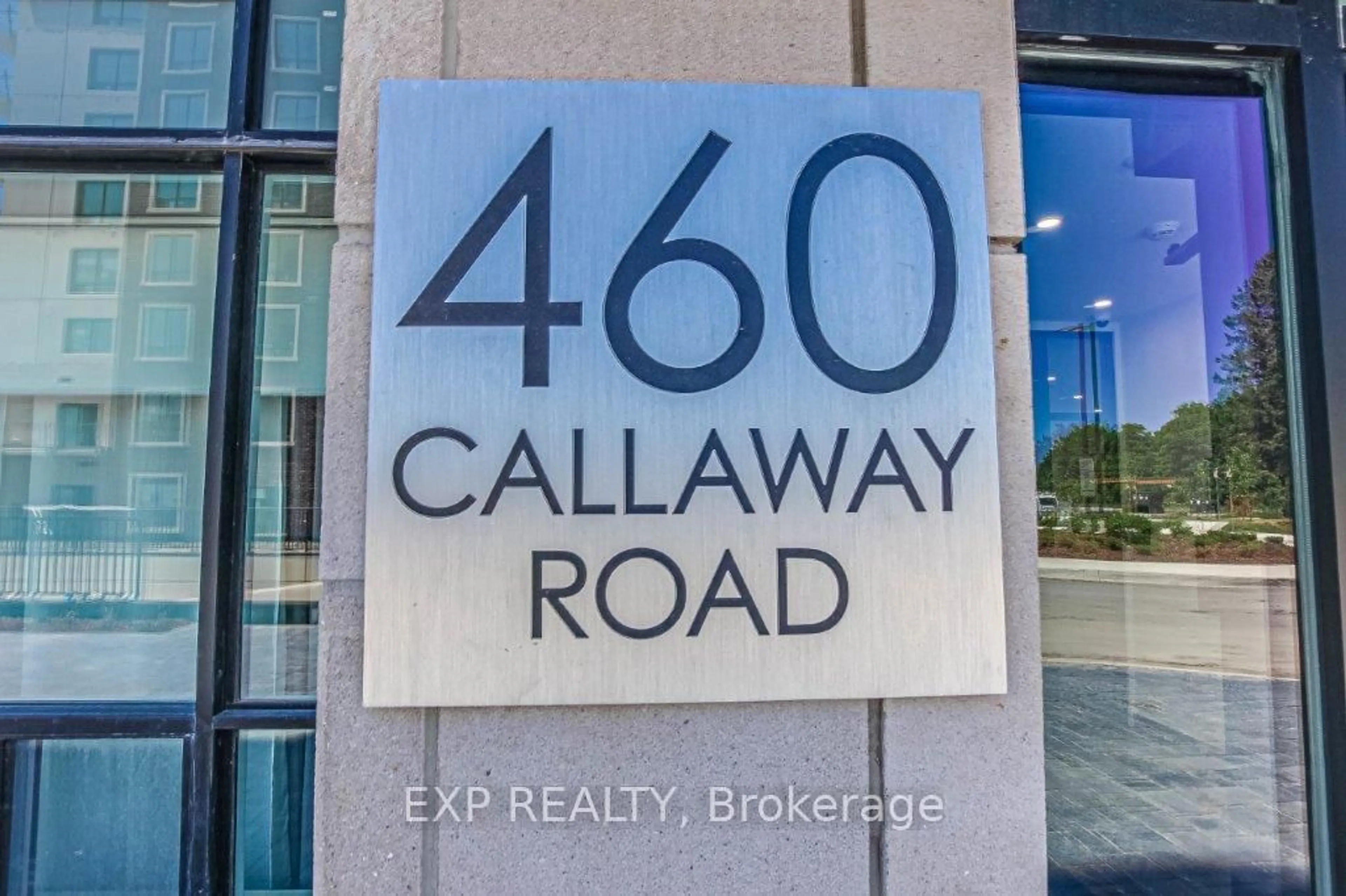 Indoor entryway for 460 Callaway Rd #1007, London North Ontario N6G 0Z2