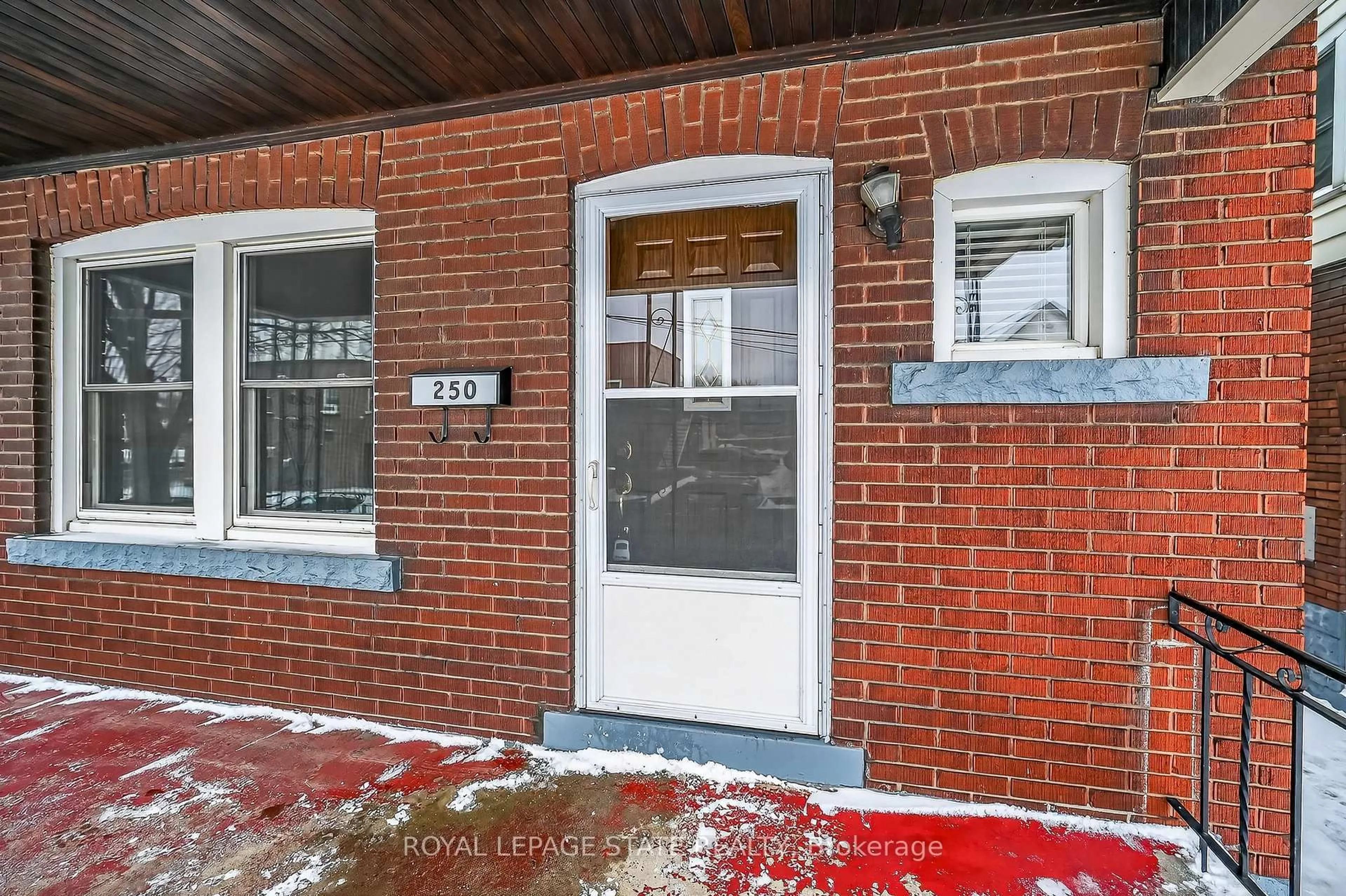 Unknown for 250 Glendale Ave, Hamilton Ontario L8L 7K3