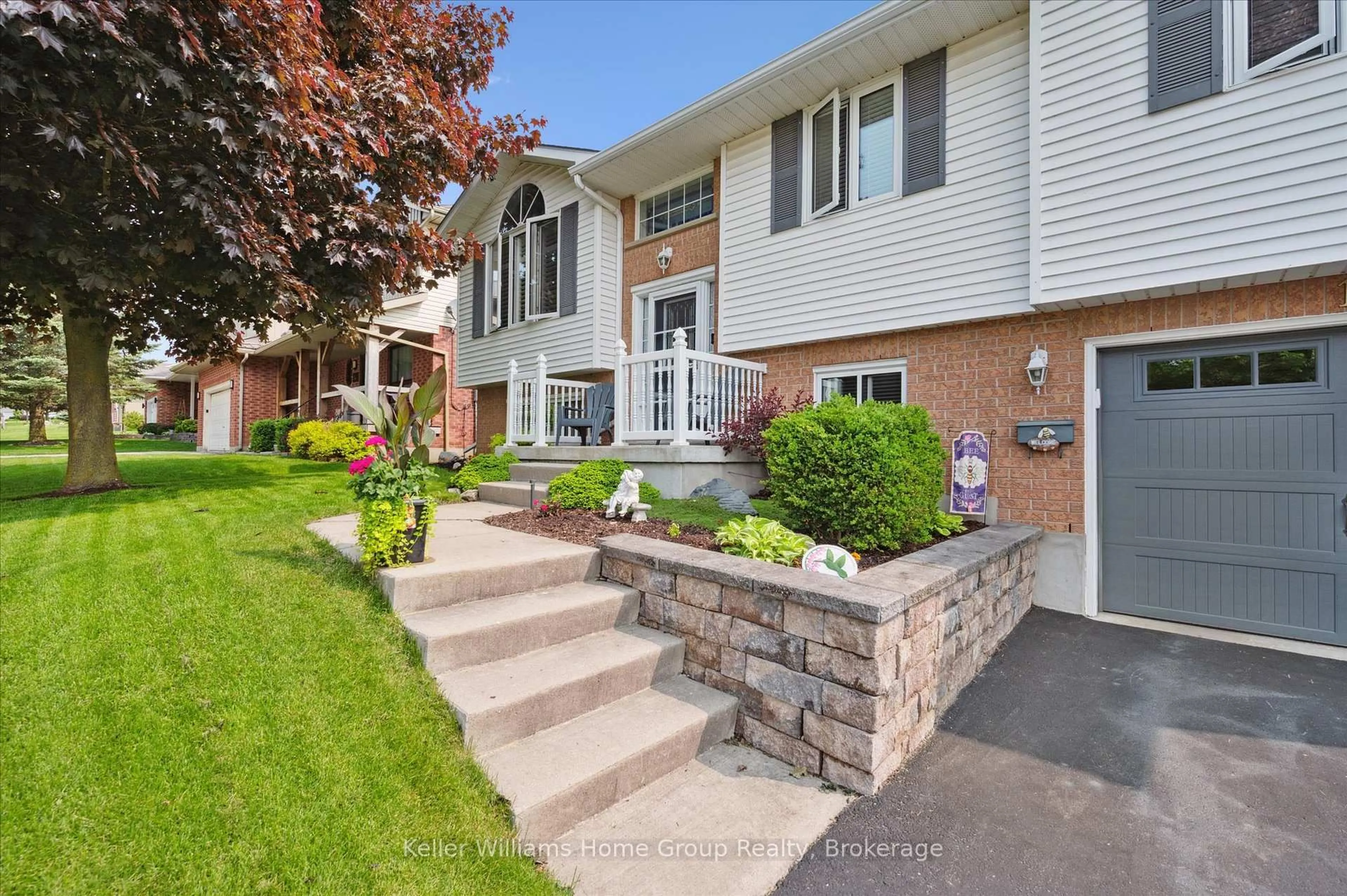 Home with brick exterior material, street for 17 Keating Dr, Centre Wellington Ontario N0B 1S0