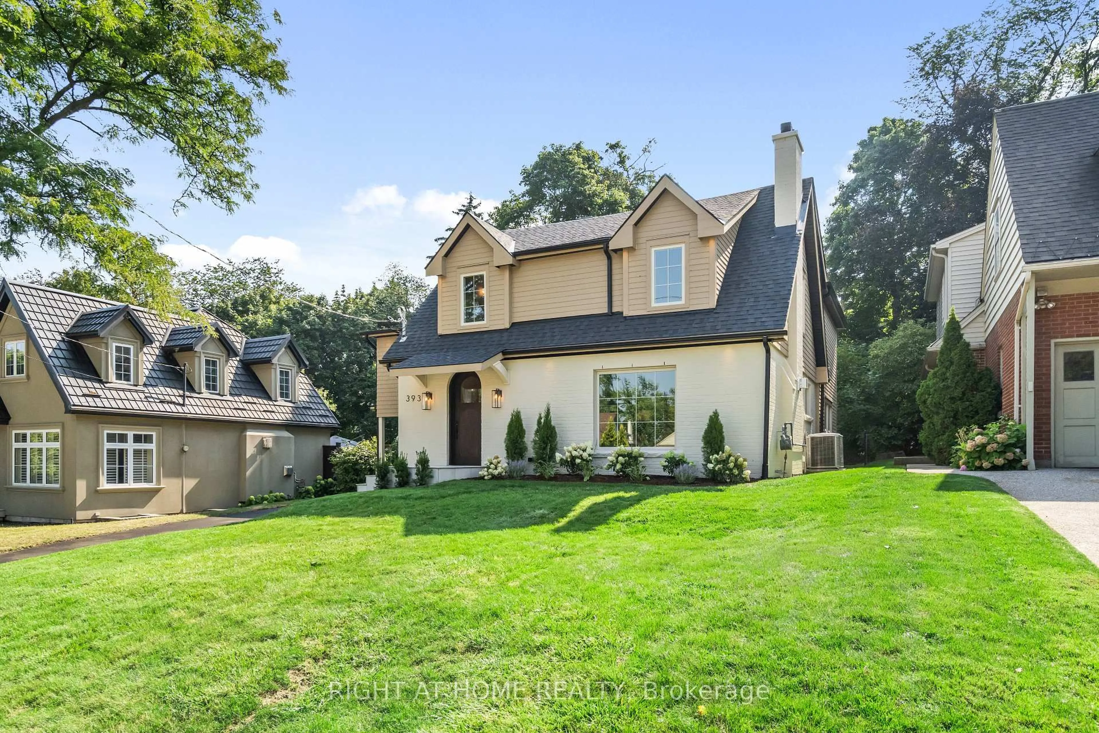 Home with brick exterior material, street for 393 Hess St, Hamilton Ontario L8P 3R2