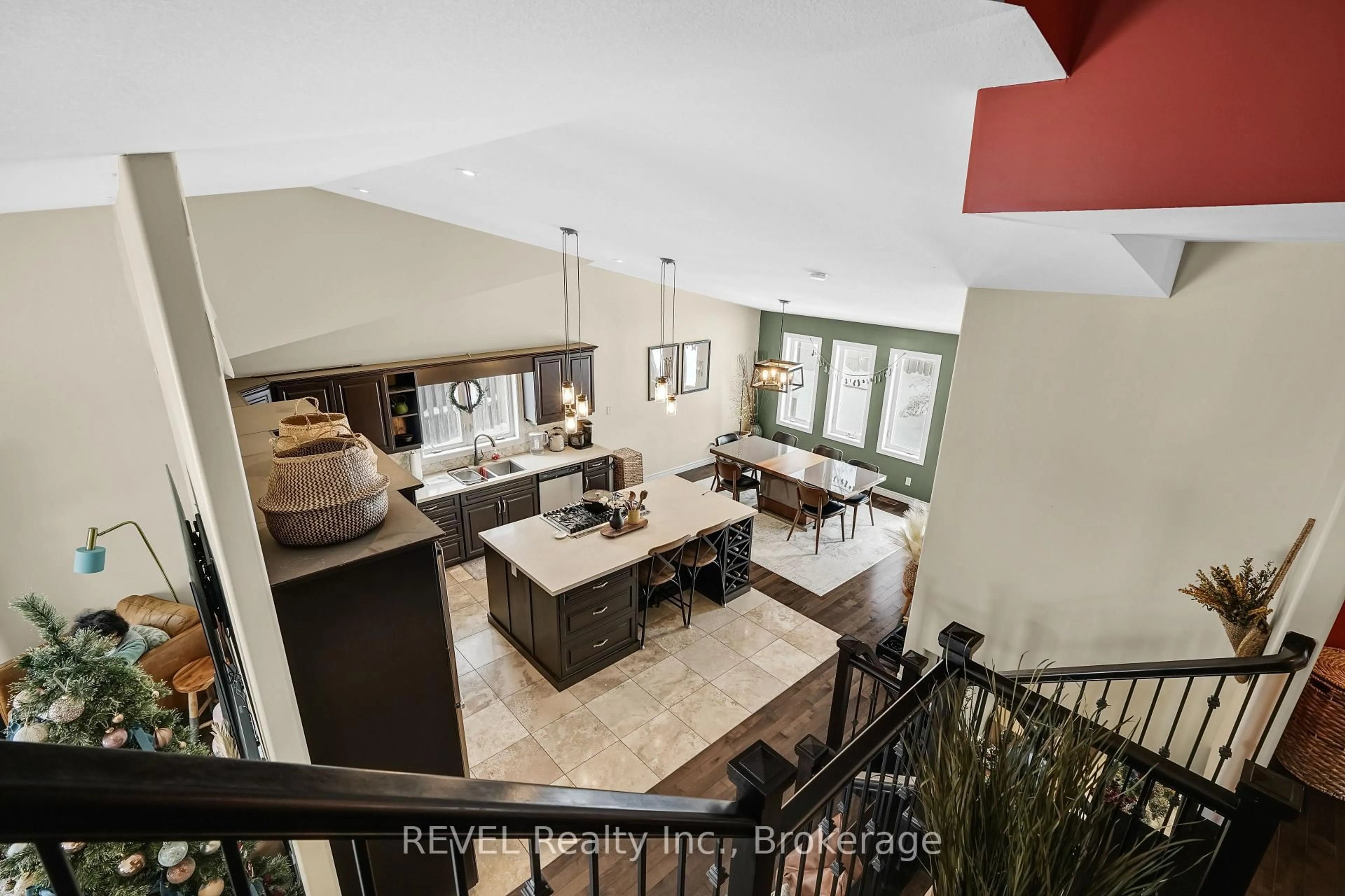 Open concept kitchen, ceramic/tile floor for 9069 Tapestry Crt, Niagara Falls Ontario L2H 0E1